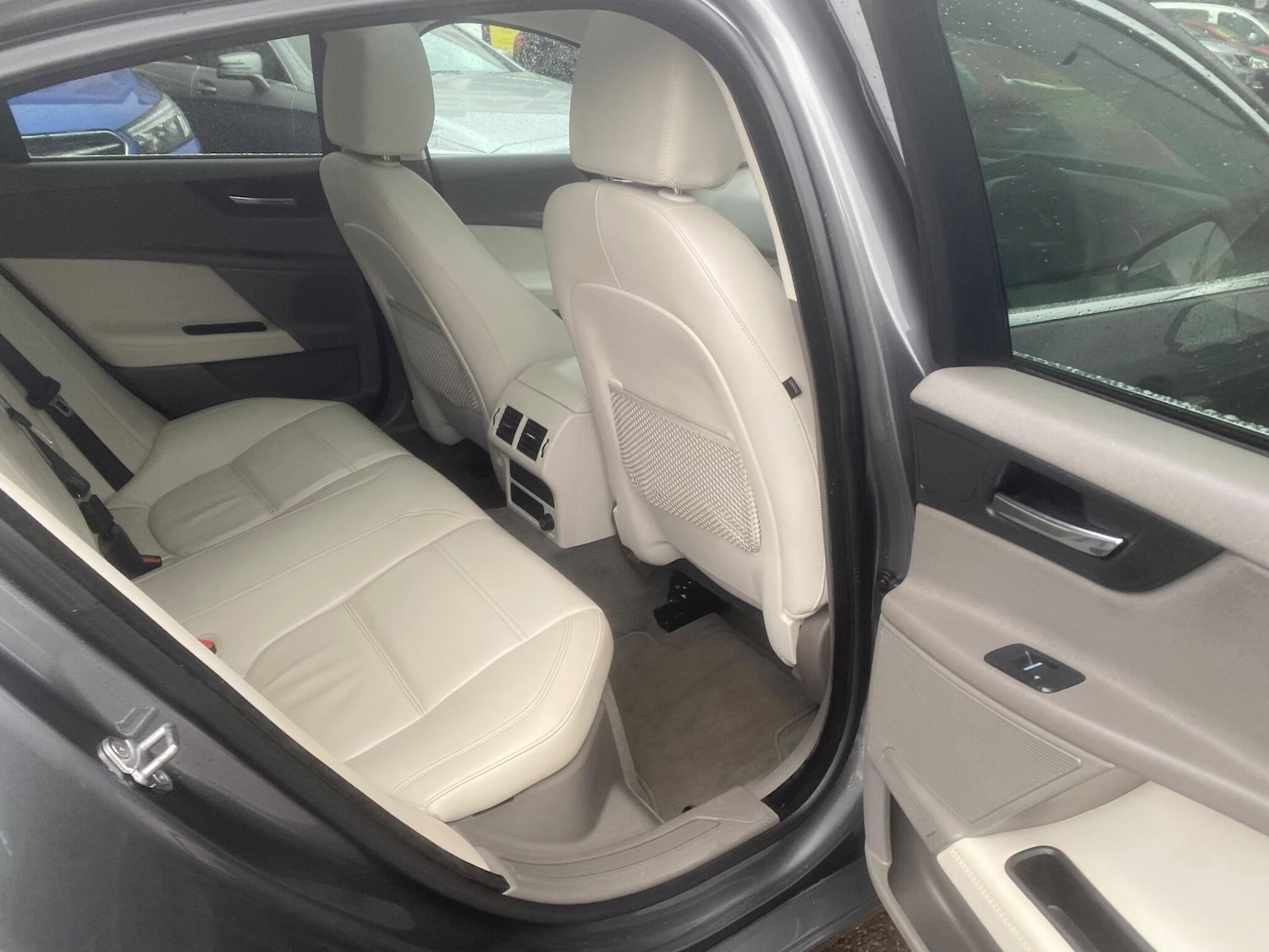 Used Jaguar XE 2016 for sale - 77291619: Photo 27