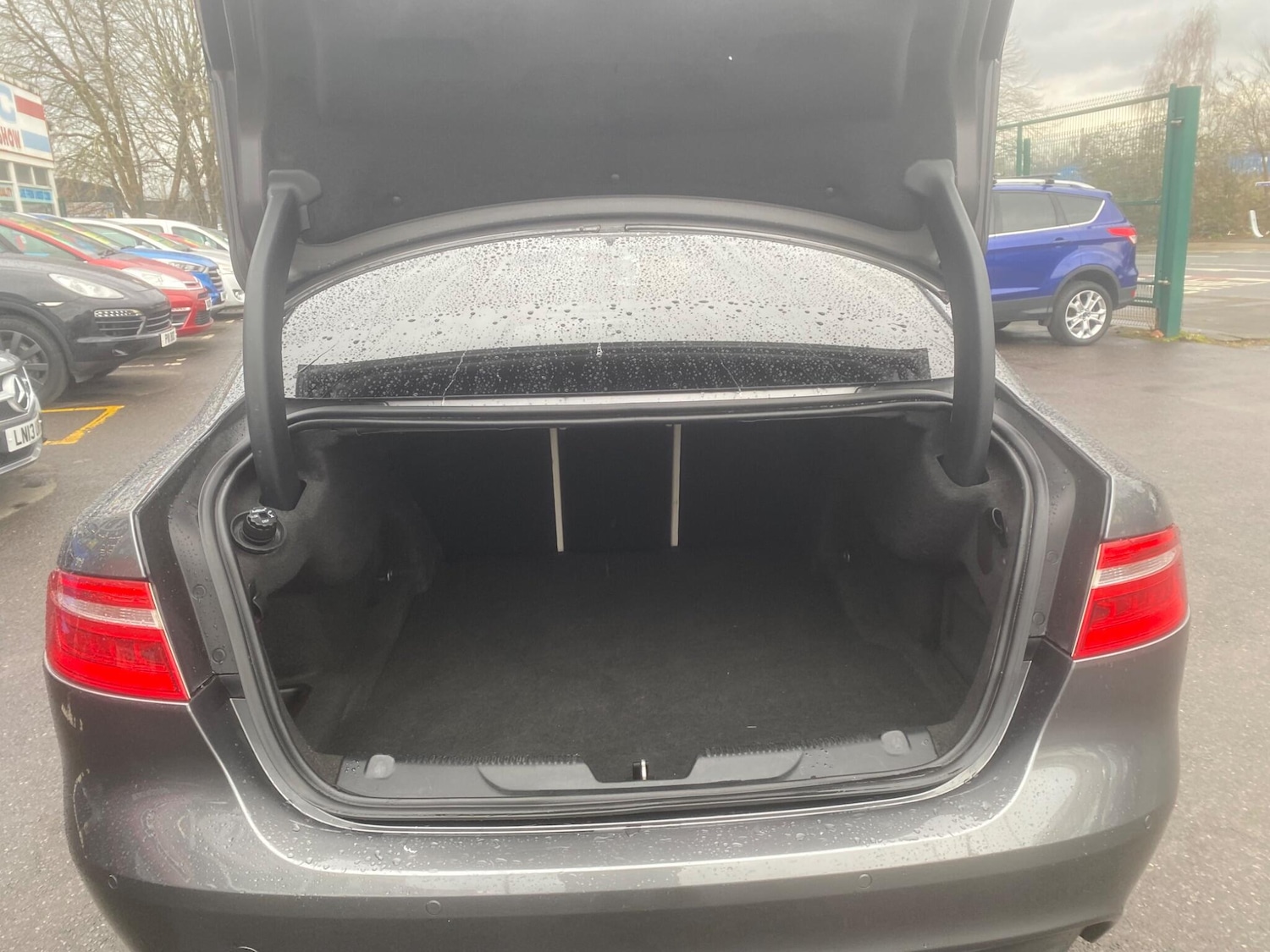 Used Jaguar XE 2016 for sale - 77291619: Photo 34