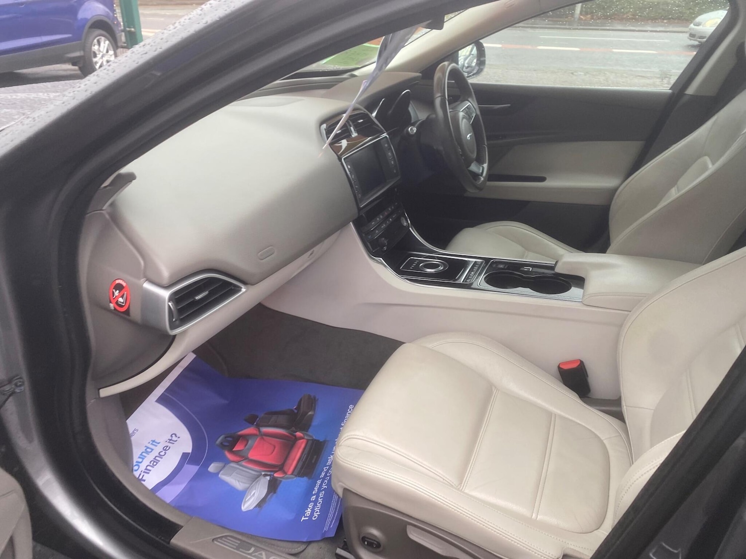 Used Jaguar XE 2016 for sale - 77291619: Photo 38