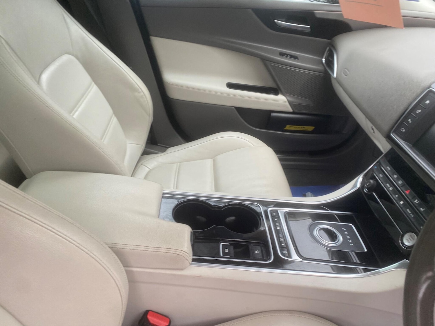 Used Jaguar XE 2016 for sale - 77291619: Photo 48