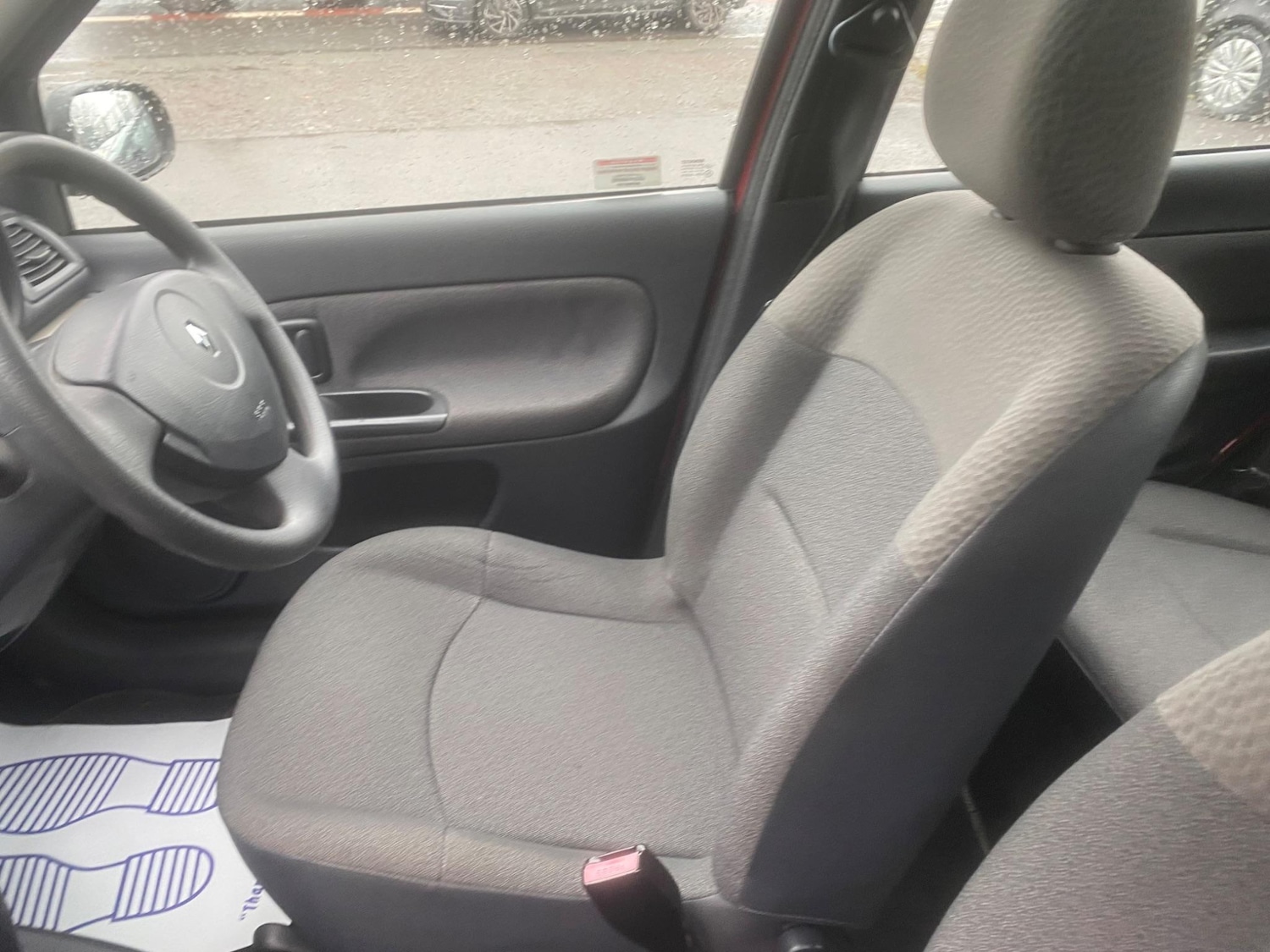 Used Renault Clio for sale - 76551102: Photo 17