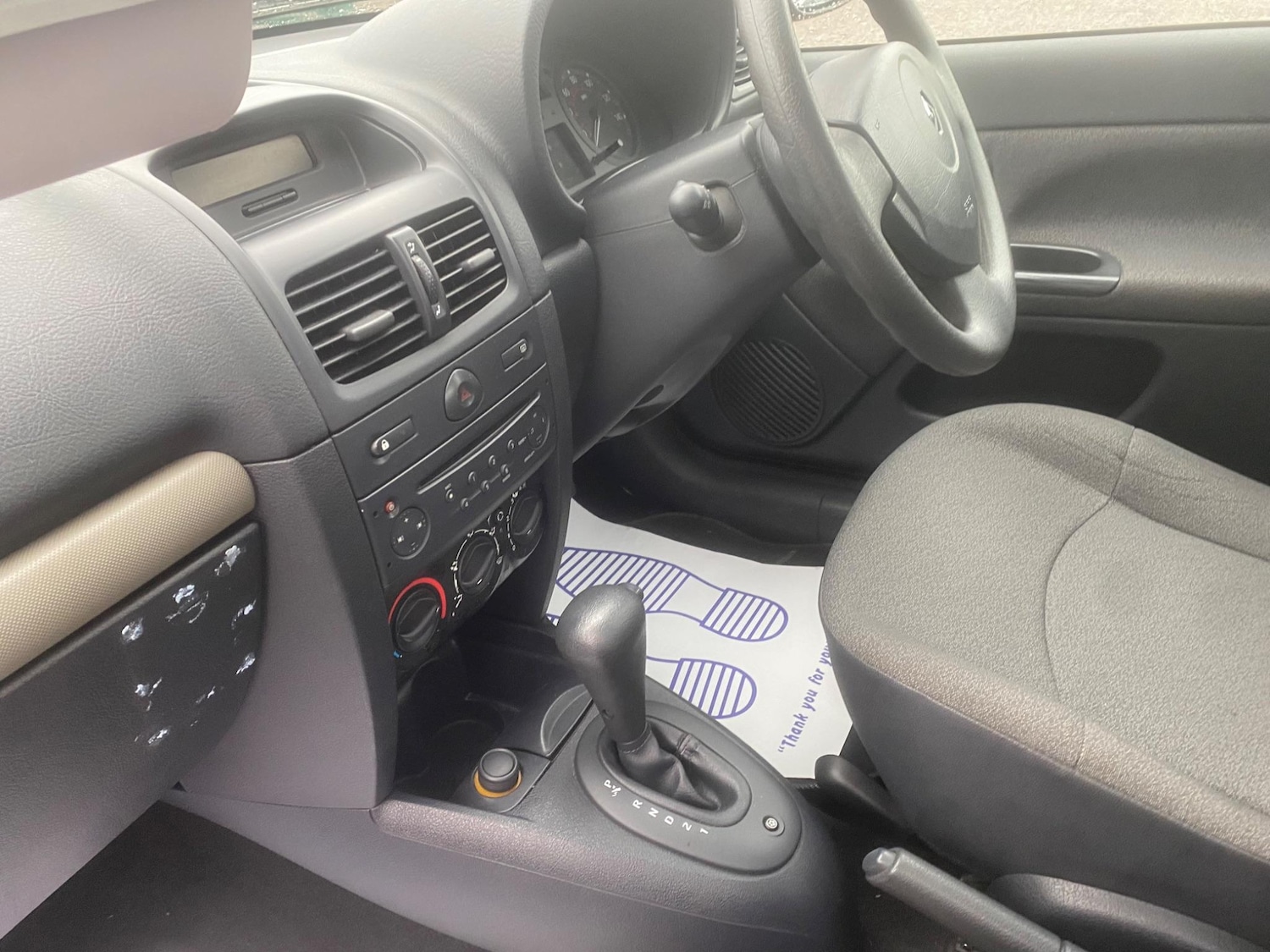 Used Renault Clio for sale - 76551102: Photo 20