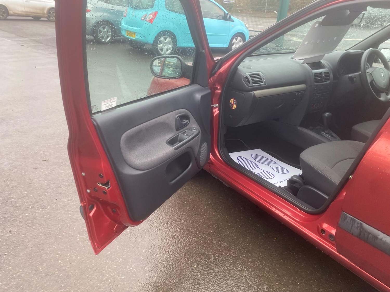 Used Renault Clio for sale - 76551102: Photo 25