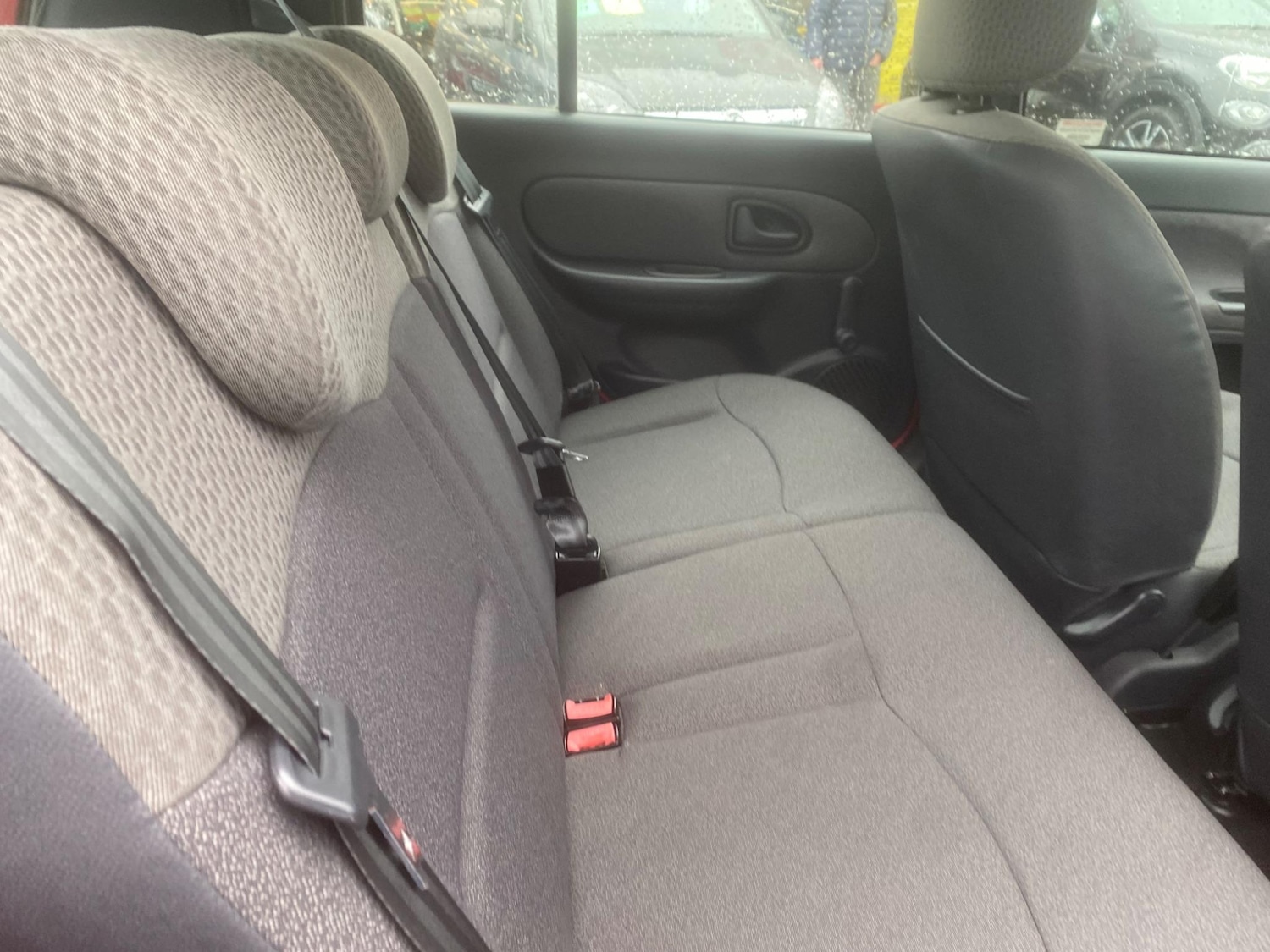 Used Renault Clio for sale - 76551102: Photo 40