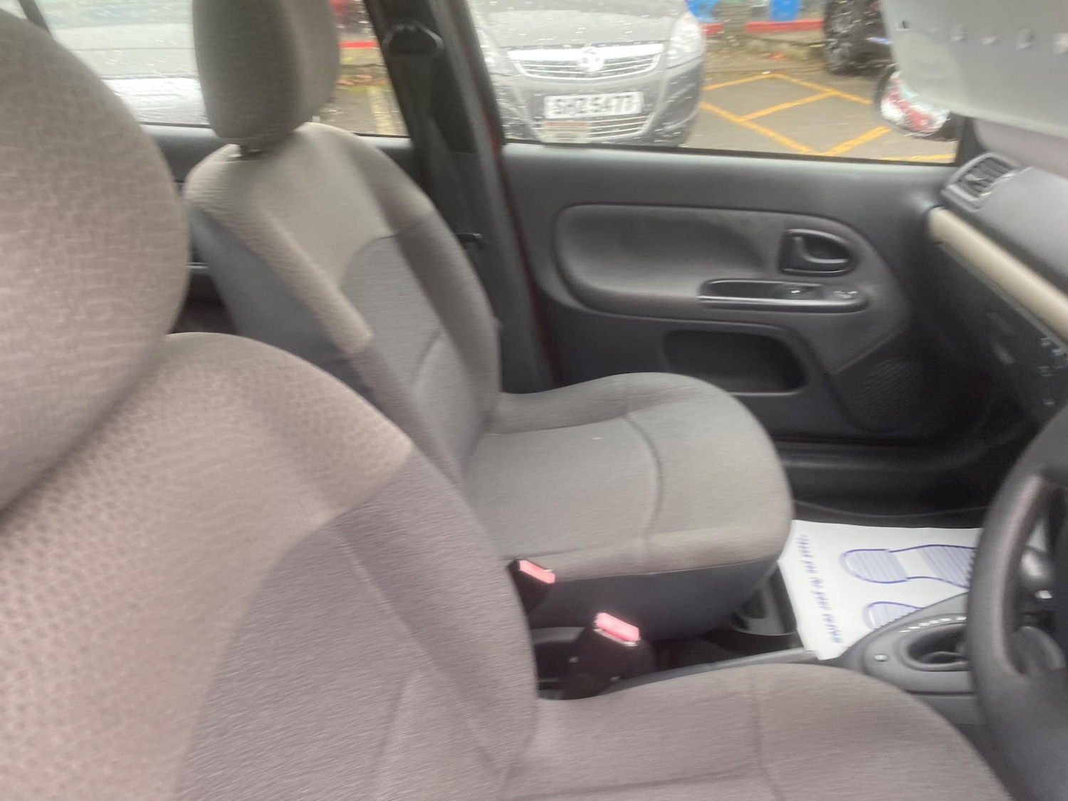 Used Renault Clio for sale - 76551102: Photo 58