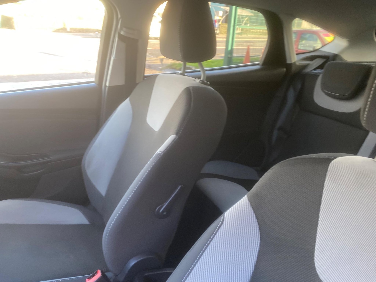 Used Ford Focus for sale - 76997318: Photo 19