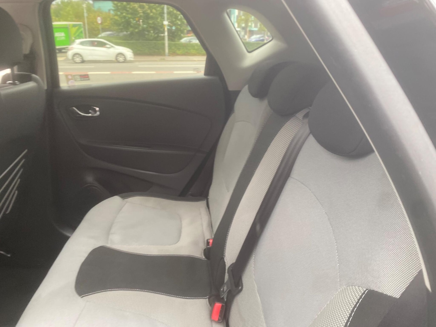 Used Renault Captur 2014 for sale - 76988549: Photo 29