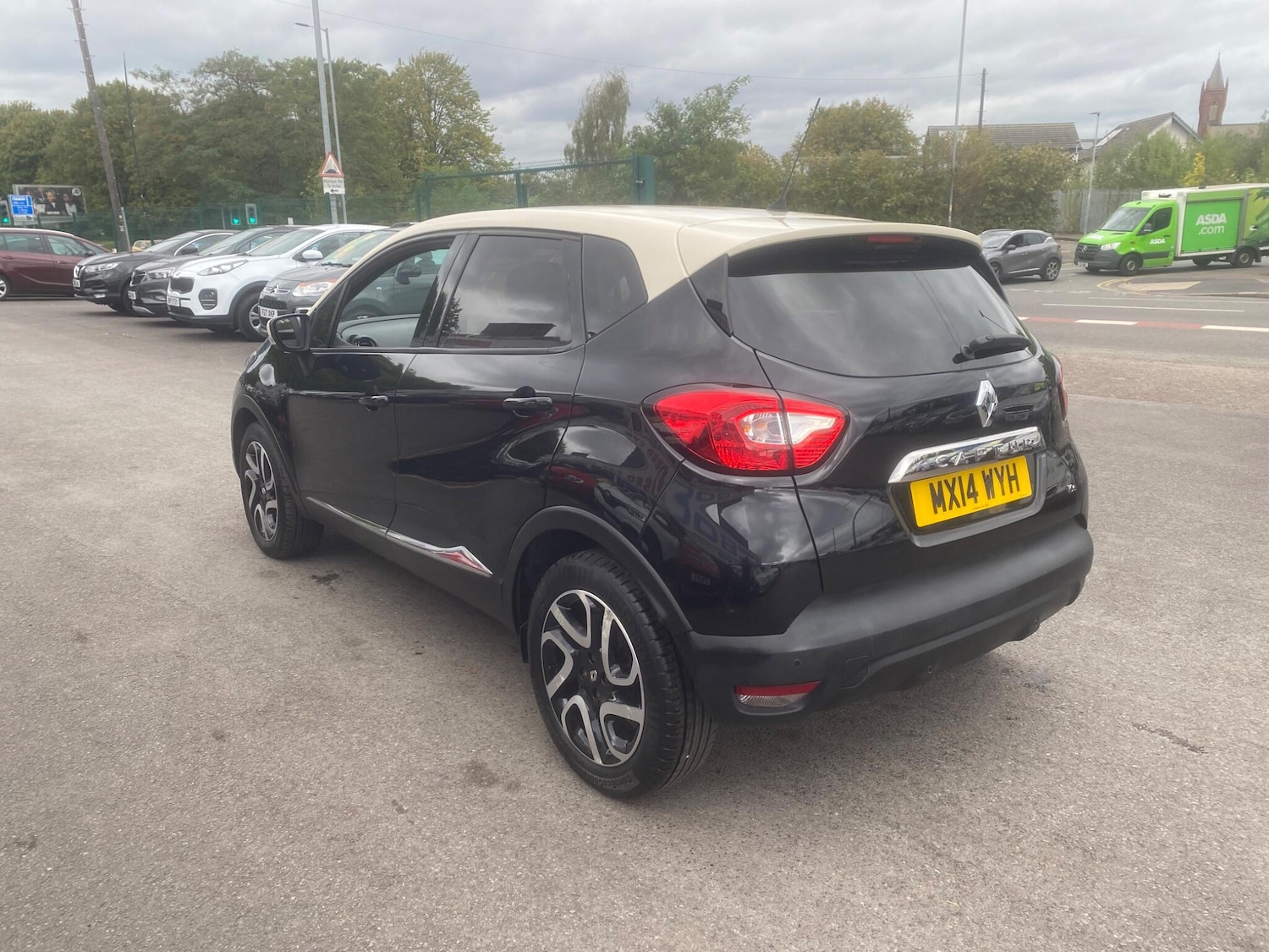 Used Renault Captur 2014 for sale - 76988549: Photo 30