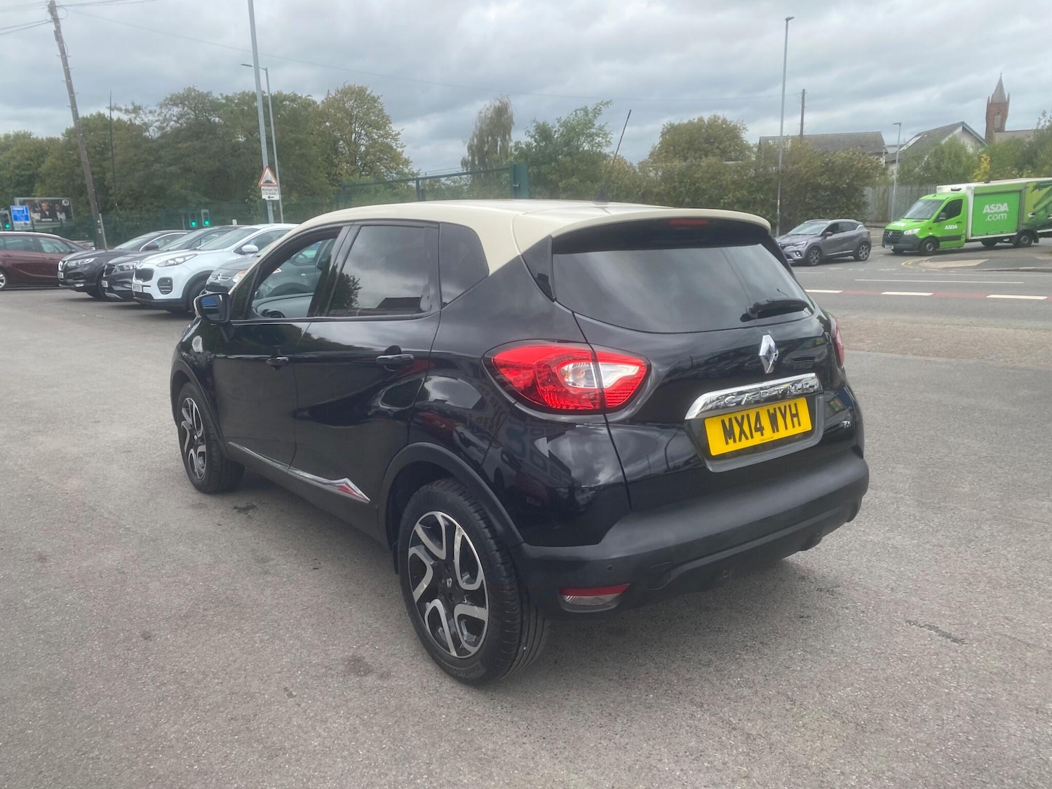 Used Renault Captur 2014 for sale - 76988549: Photo 35