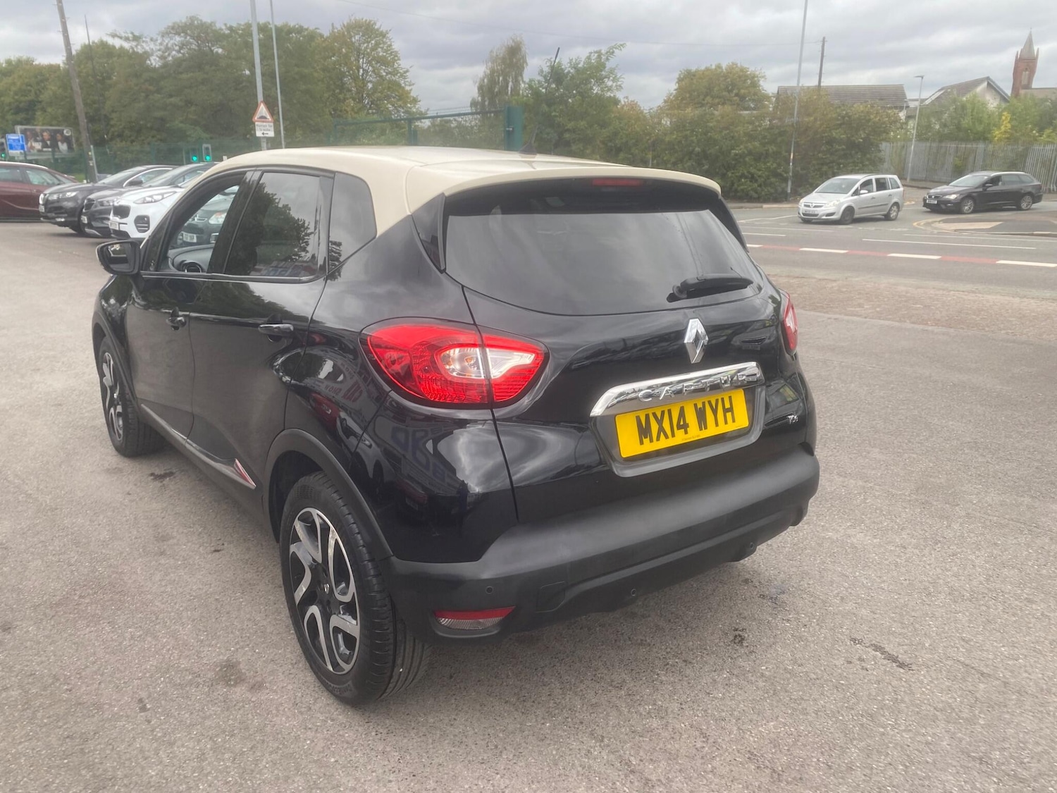 Used Renault Captur 2014 for sale - 76988549: Photo 70