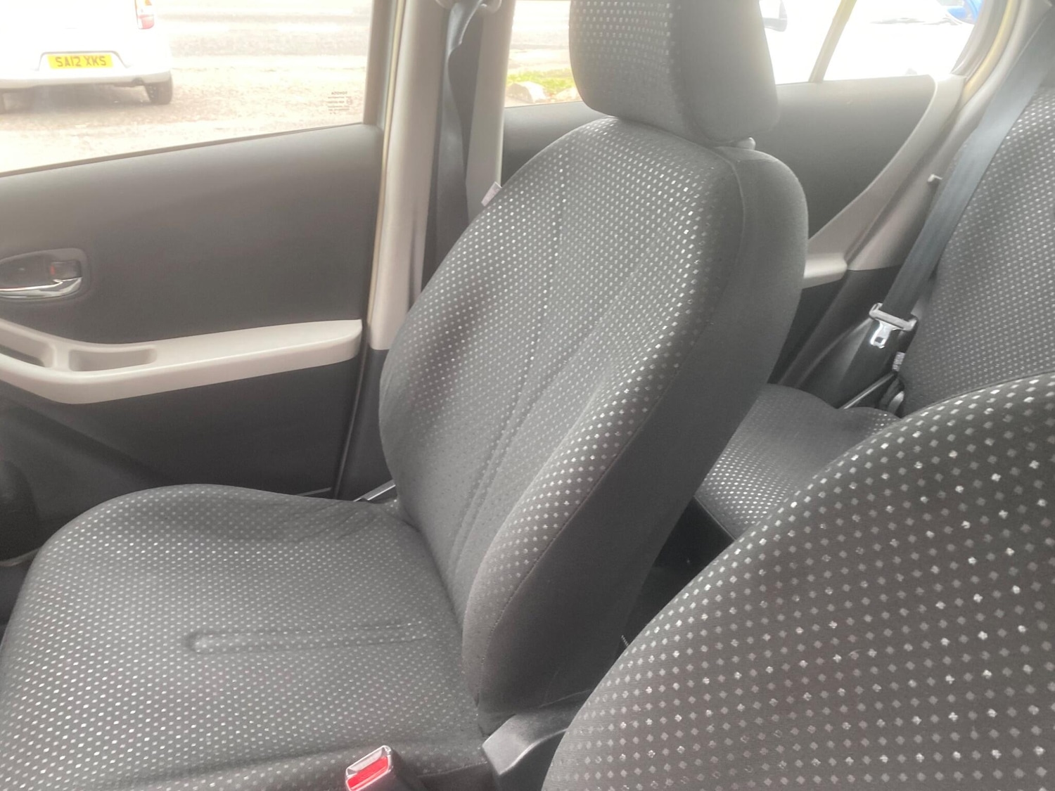 Used Toyota Yaris 2011 for sale - 76549391: Photo 14