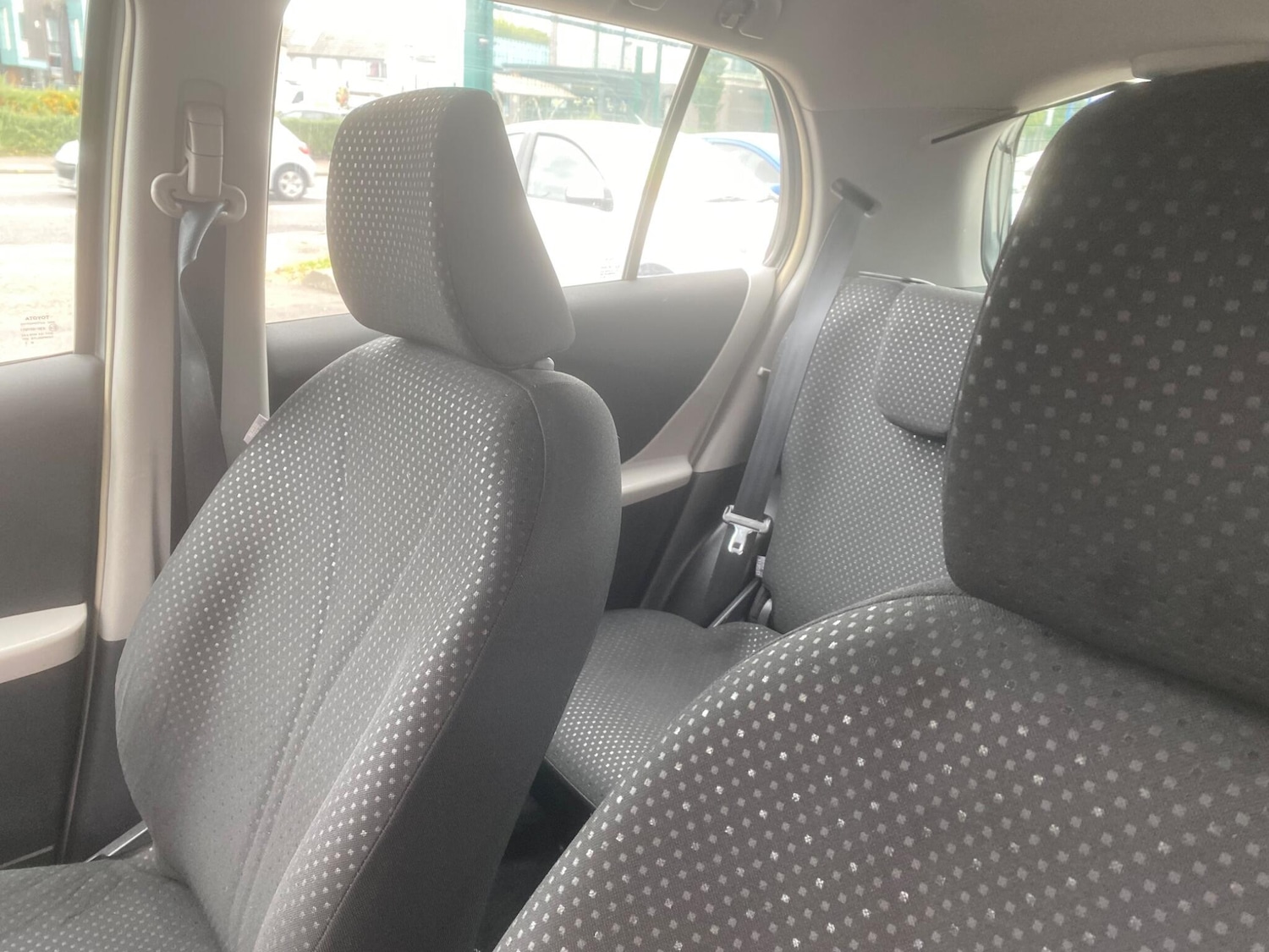 Used Toyota Yaris 2011 for sale - 76549391: Photo 15