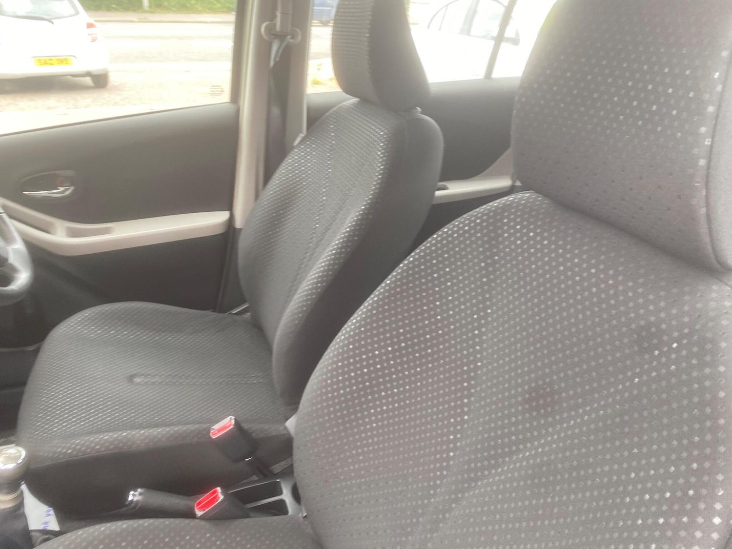 Used Toyota Yaris 2011 for sale - 76549391: Photo 20