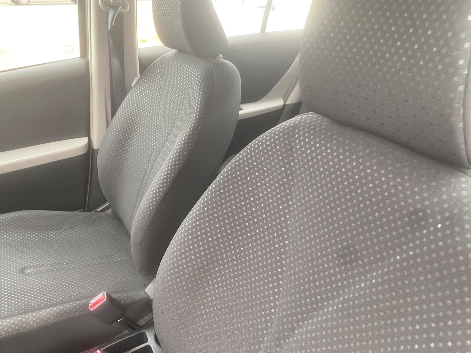 Used Toyota Yaris 2011 for sale - 76549391: Photo 21