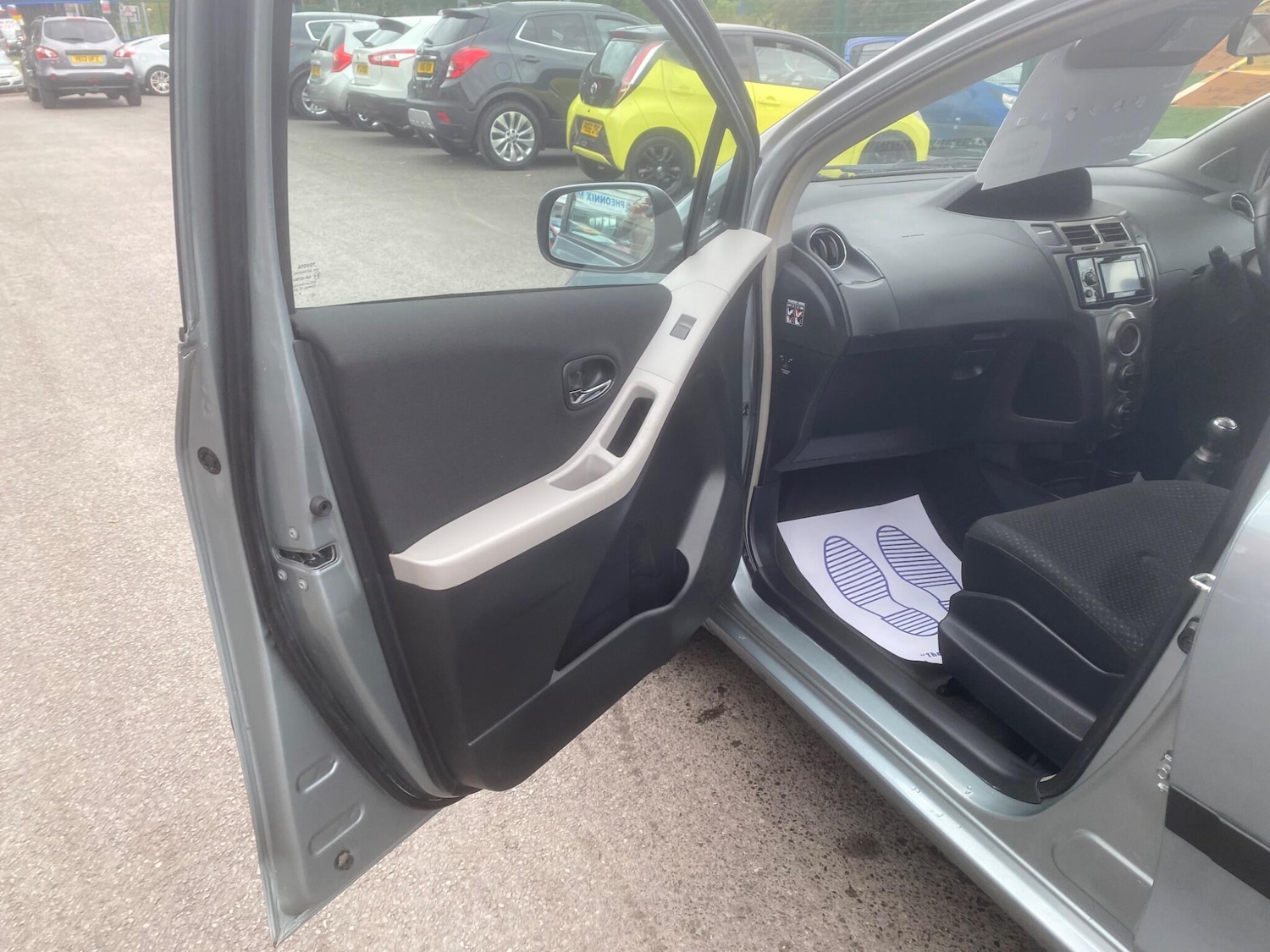 Used Toyota Yaris 2011 for sale - 76549391: Photo 28