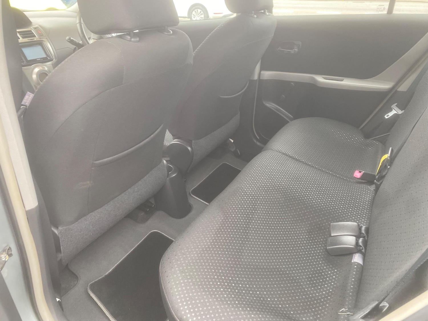 Used Toyota Yaris 2011 for sale - 76549391: Photo 30