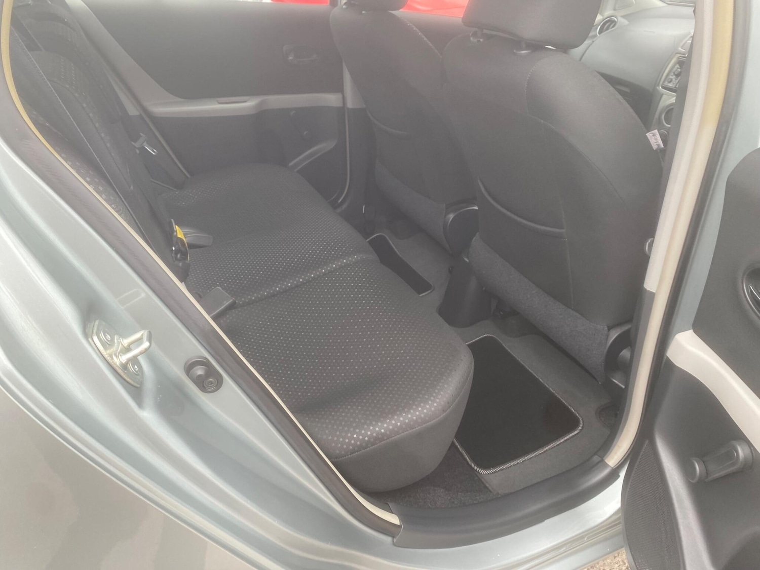 Used Toyota Yaris 2011 for sale - 76549391: Photo 48