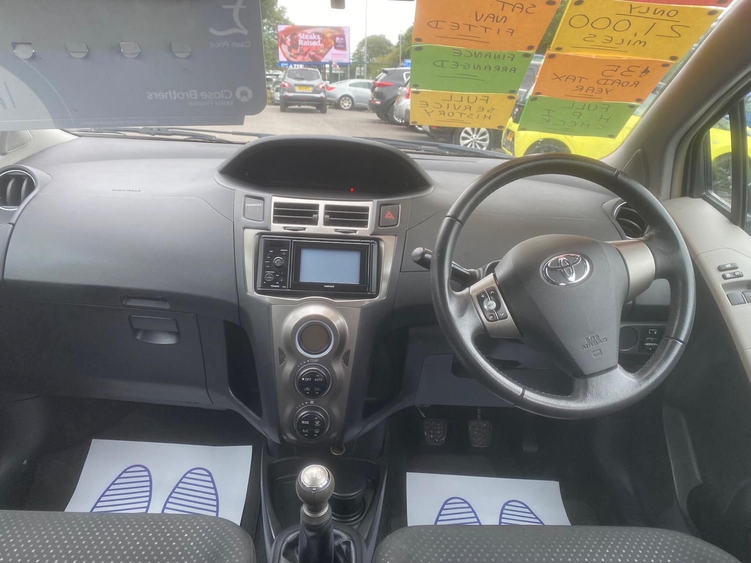 Used Toyota Yaris 2011 for sale - 76549391: Photo 50