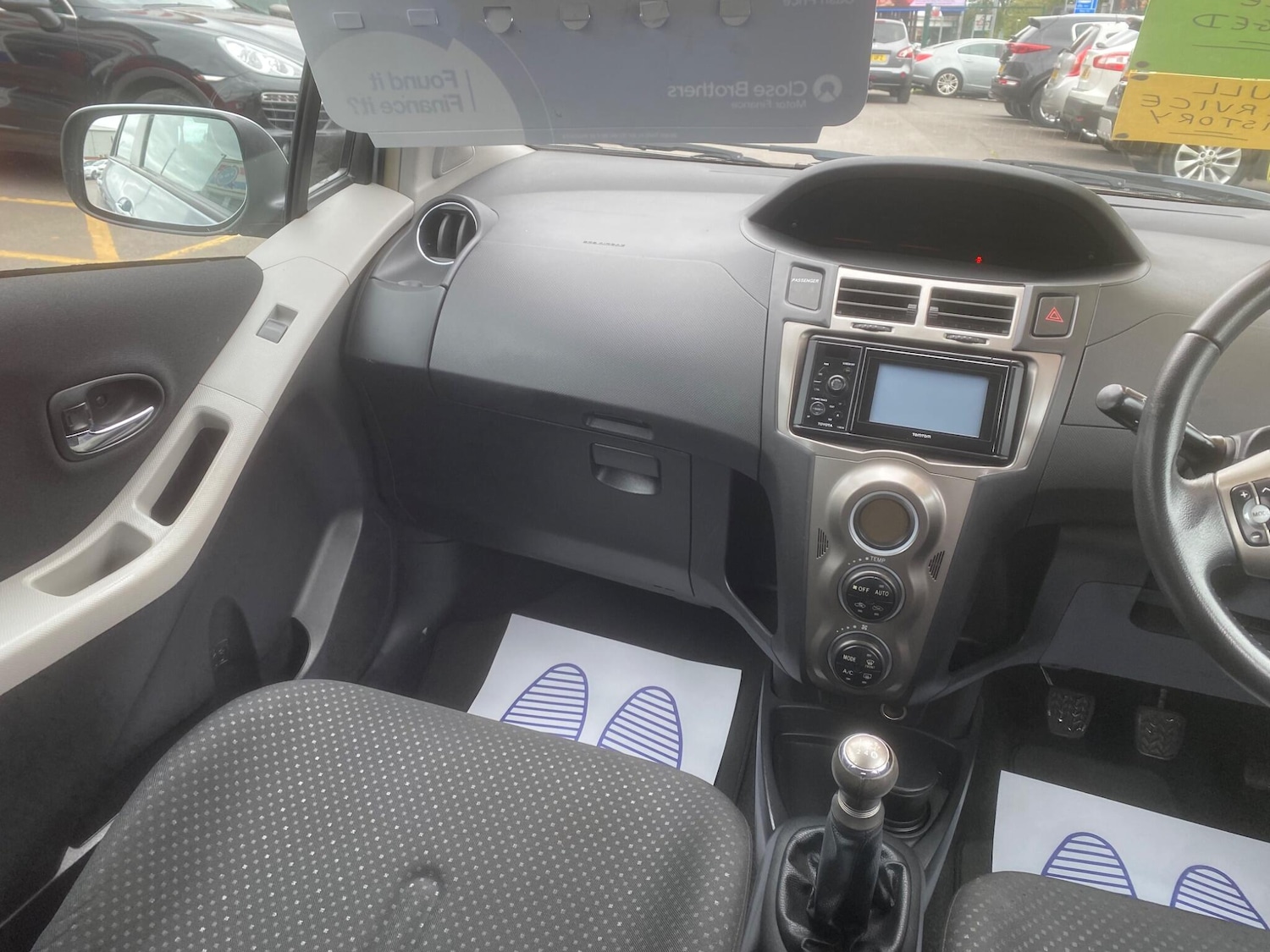 Used Toyota Yaris 2011 for sale - 76549391: Photo 55