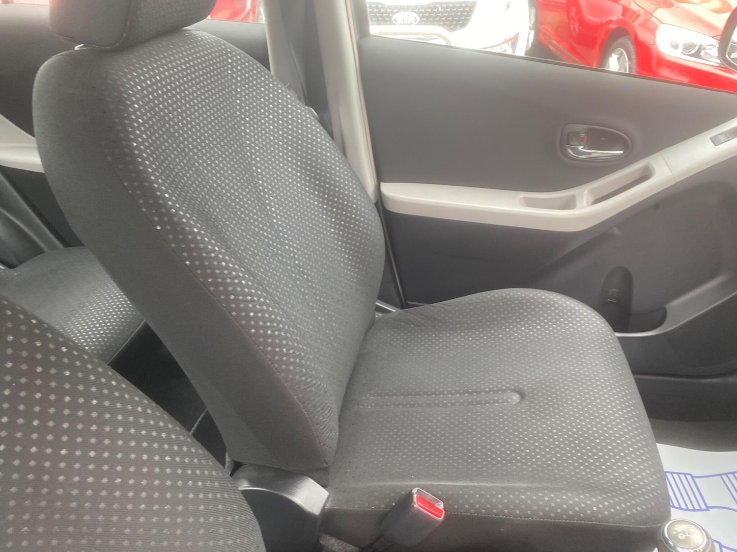 Used Toyota Yaris 2011 for sale - 76549391: Photo 56