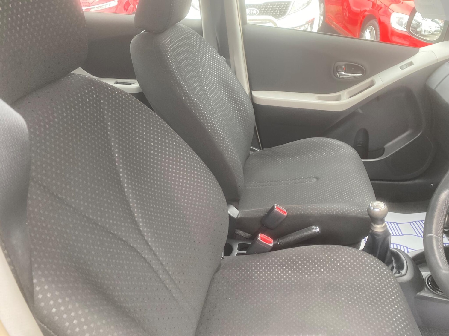 Used Toyota Yaris 2011 for sale - 76549391: Photo 62