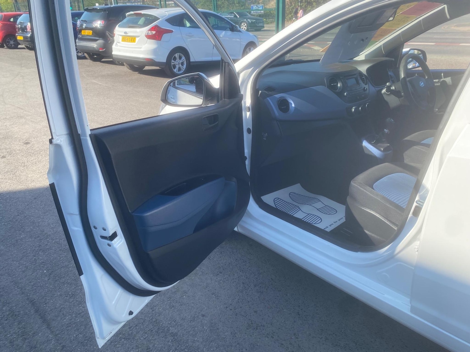 Used Hyundai i10 for sale - 76551019: Photo 26