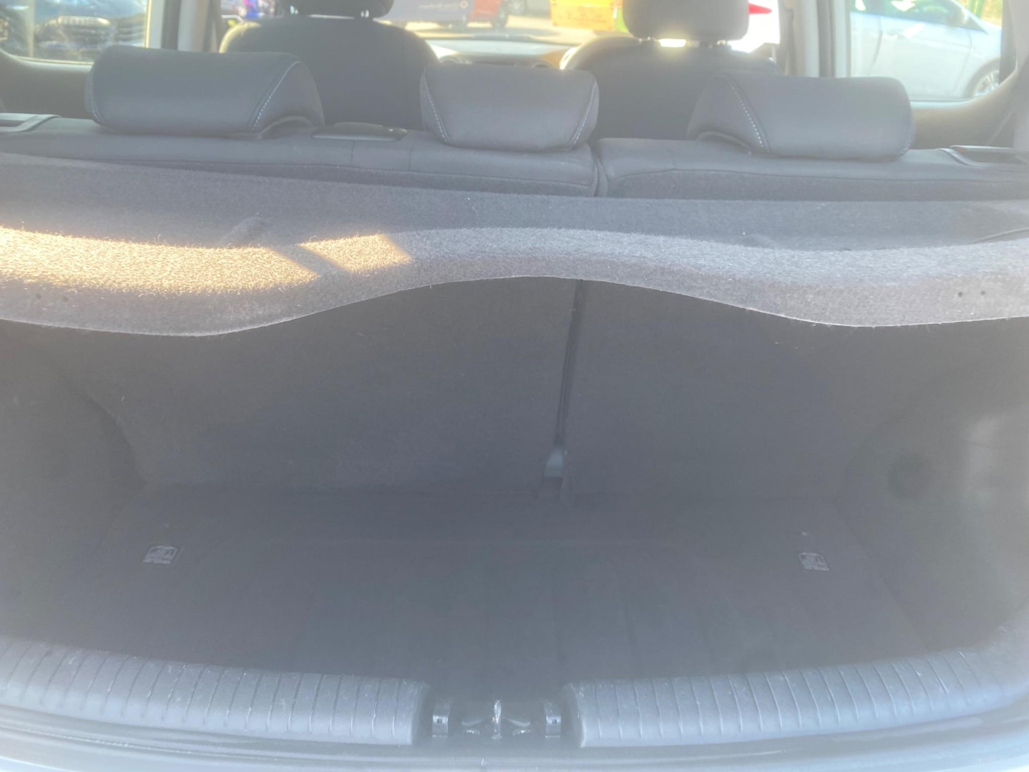 Used Hyundai i10 for sale - 76551019: Photo 36