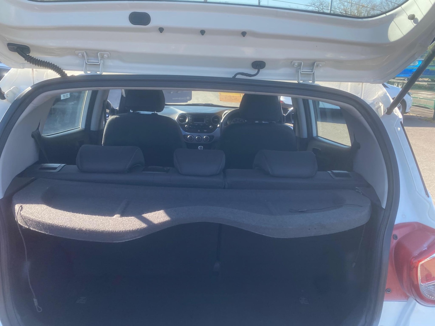 Used Hyundai i10 for sale - 76551019: Photo 39