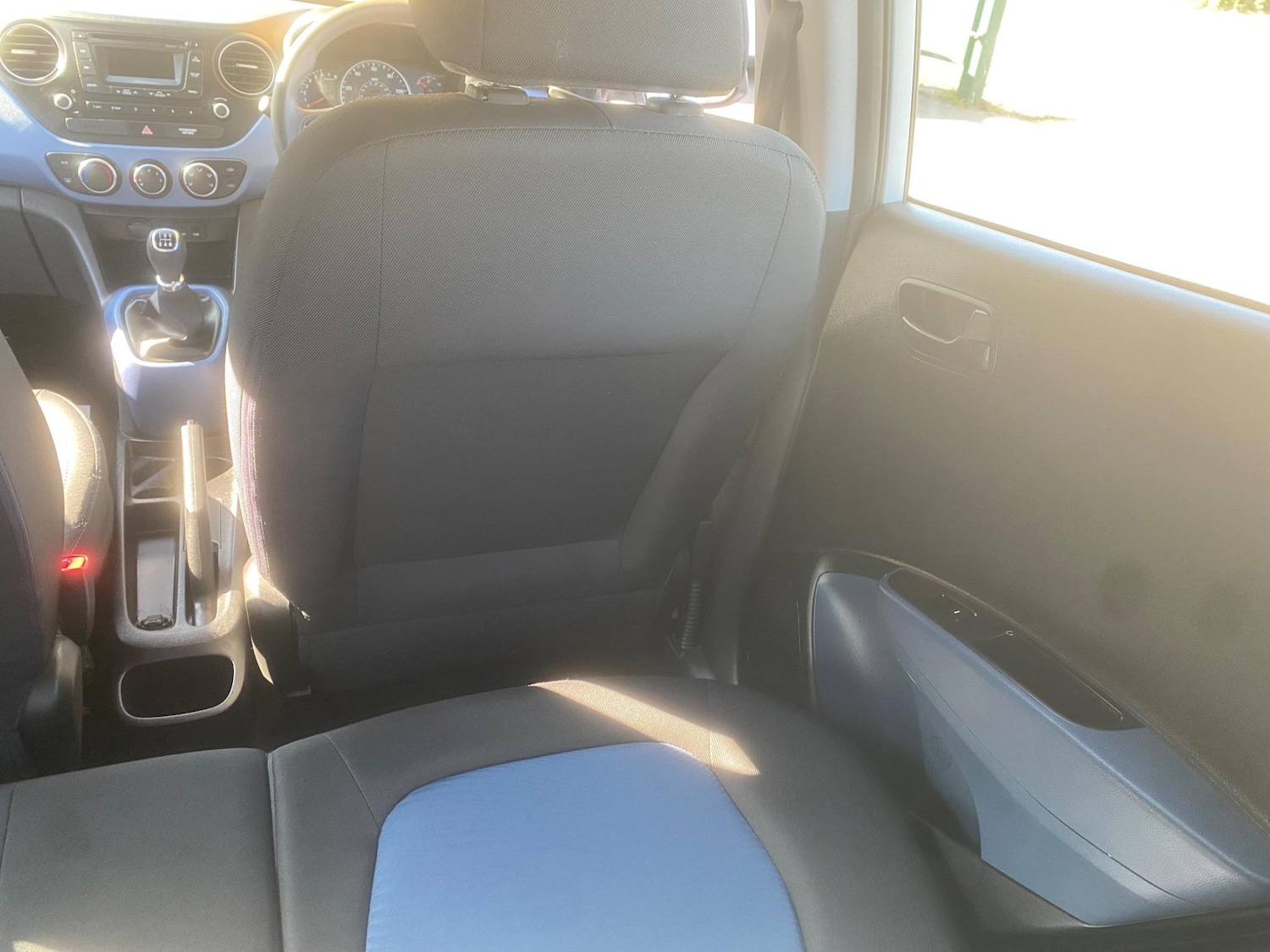 Used Hyundai i10 for sale - 76551019: Photo 42