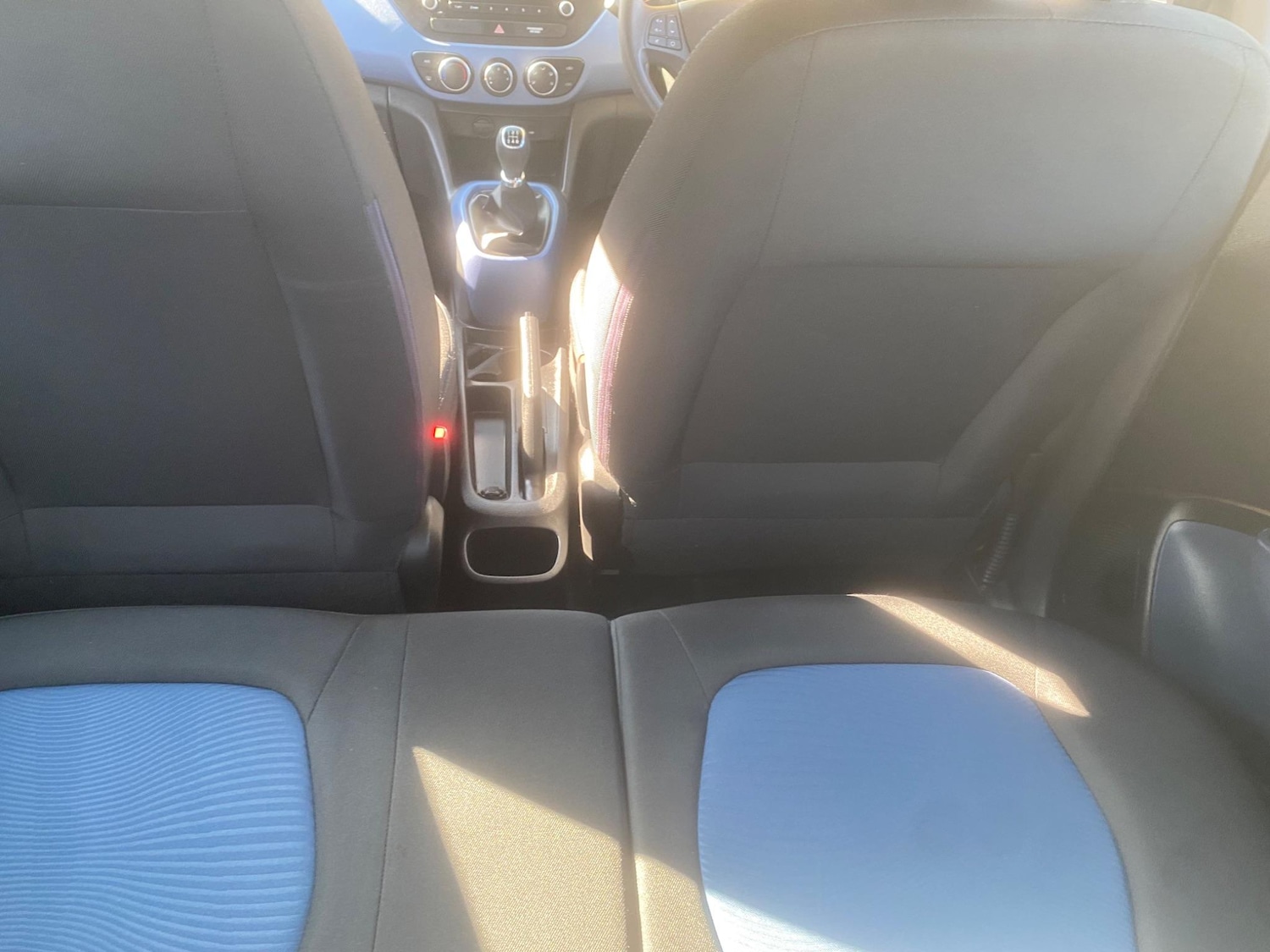 Used Hyundai i10 for sale - 76551019: Photo 47