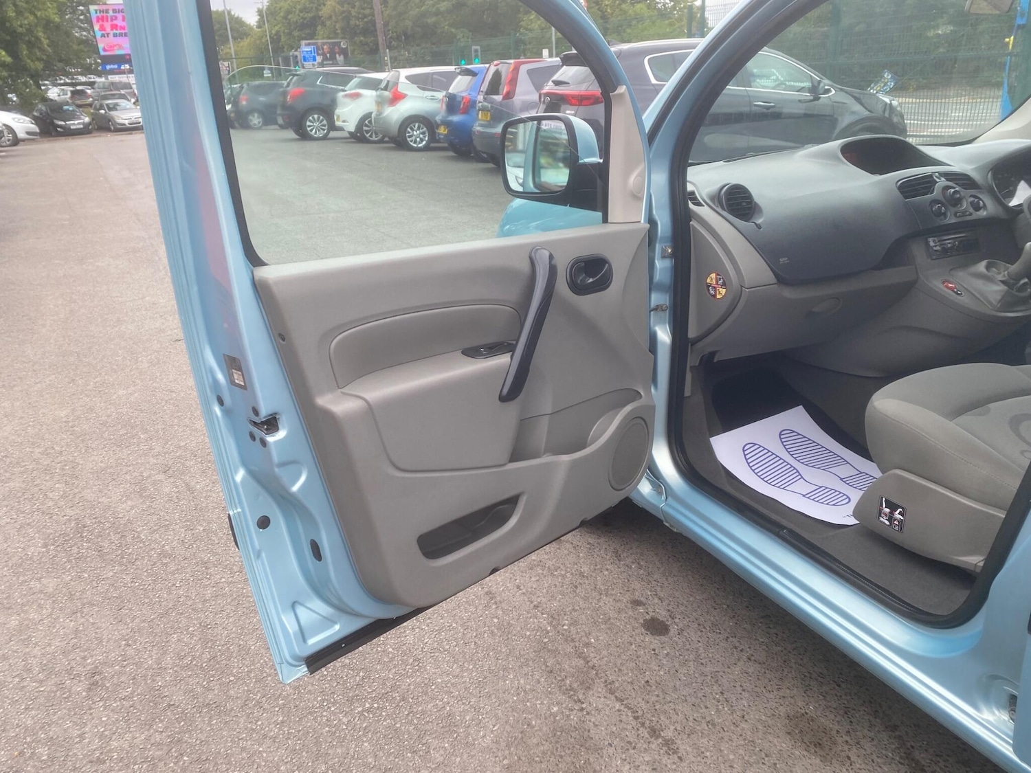 Used Renault Kangoo 2010 for sale - 76549378: Photo 22