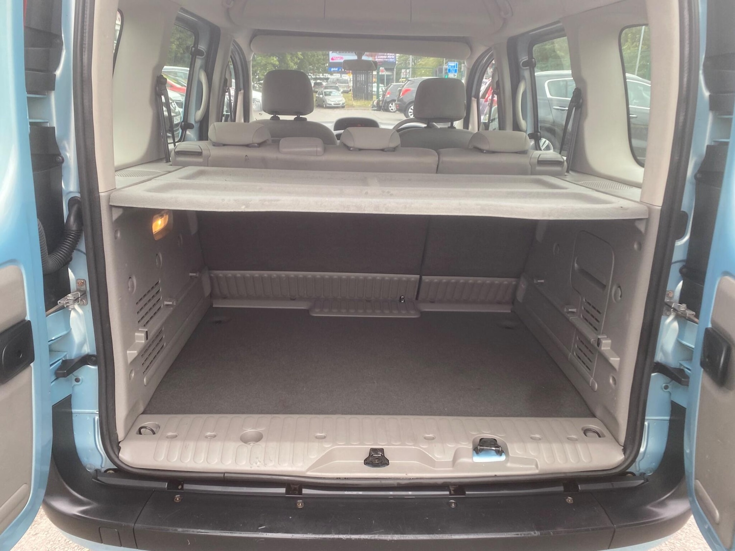 Used Renault Kangoo 2010 for sale - 76549378: Photo 39