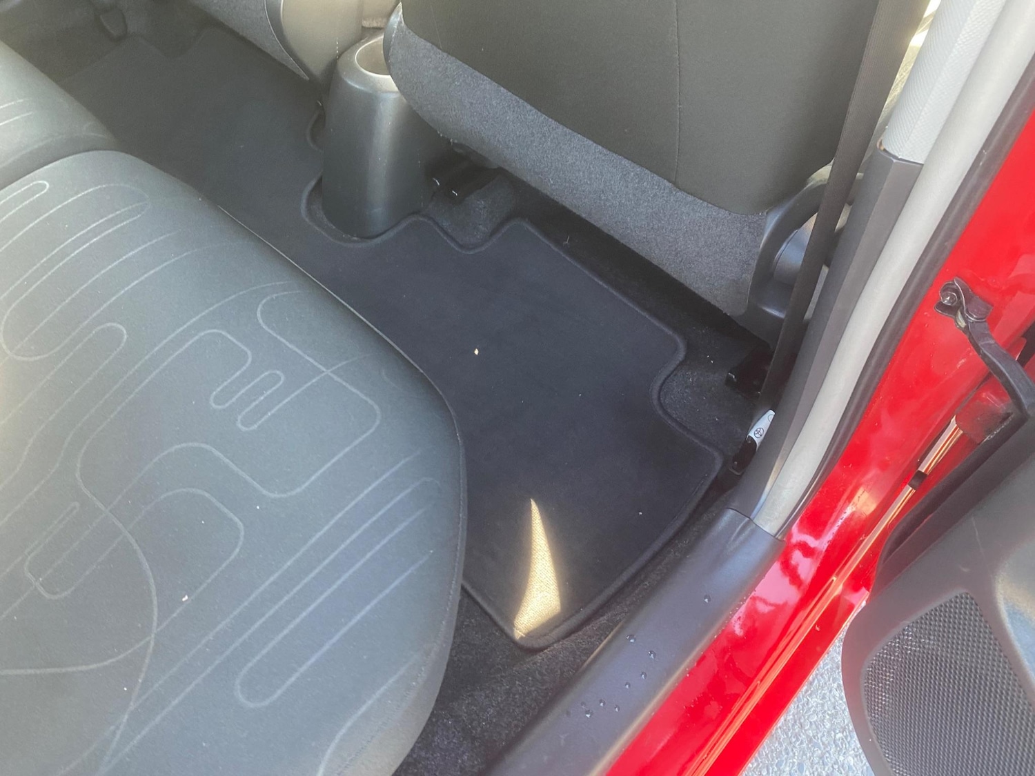 Used Toyota Yaris for sale - 76549457: Photo 54