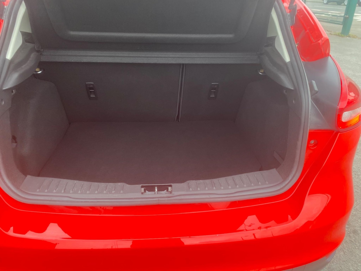 Used Ford Focus 2015 for sale - 76988800: Photo 44