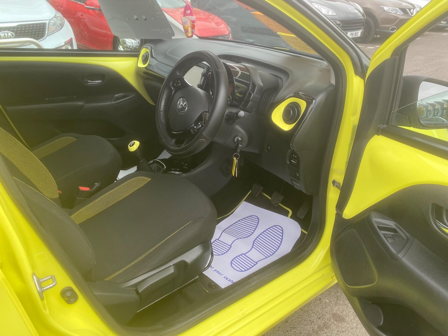 Used Toyota AYGO 2016 for sale - 76539610: Photo 65