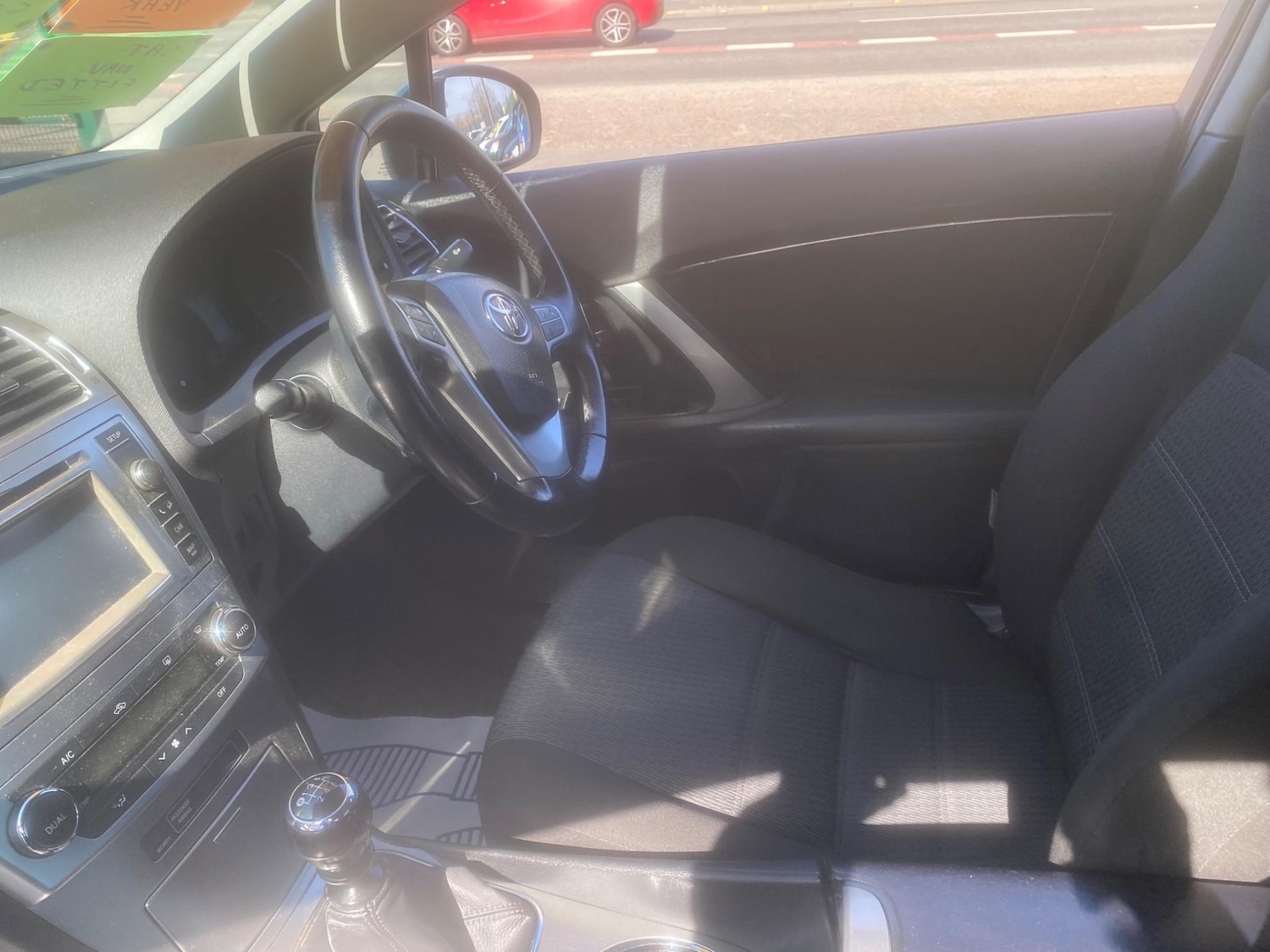 Used Toyota Avensis 2012 for sale - 76551006: Photo 23