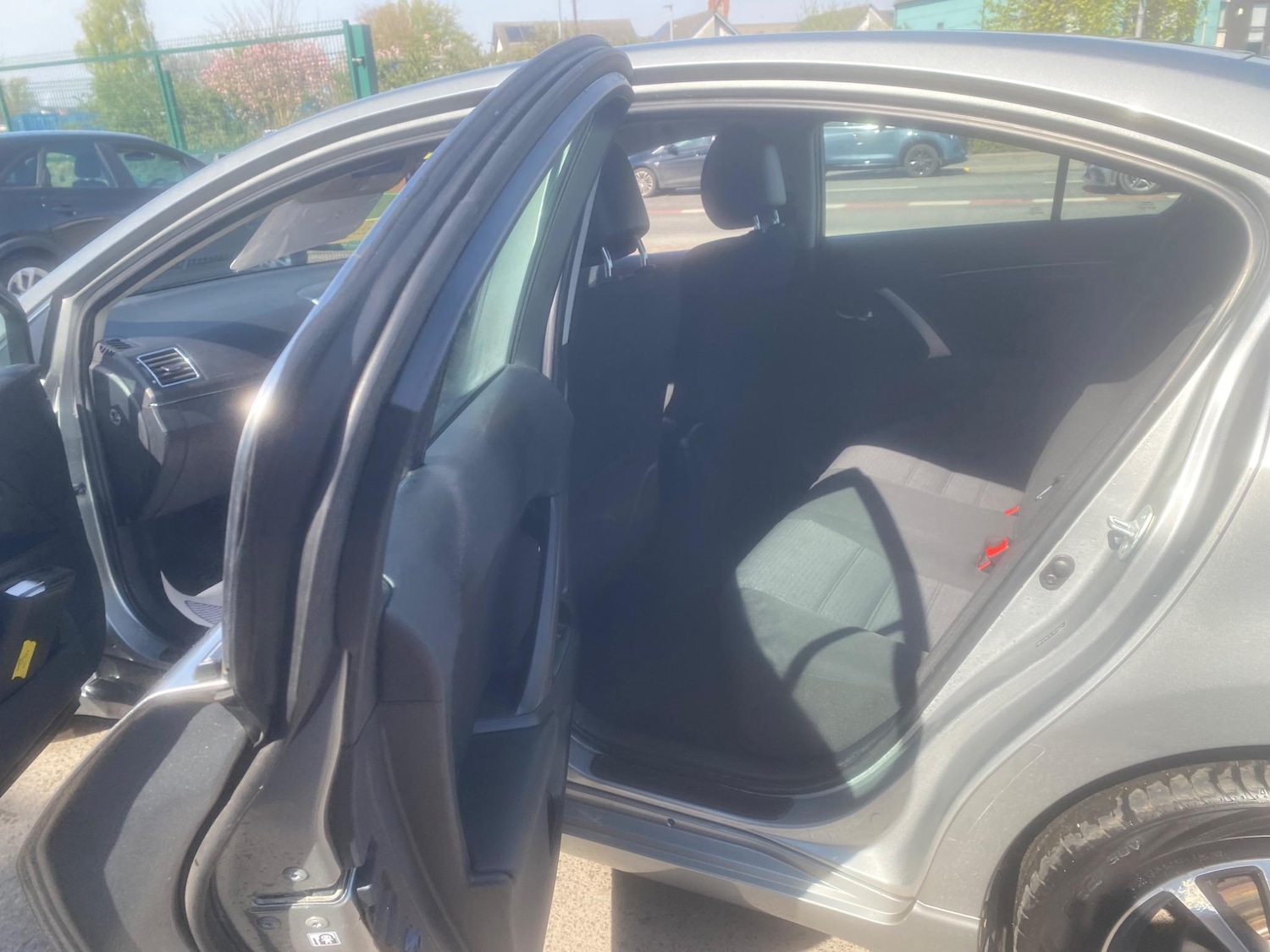 Used Toyota Avensis 2012 for sale - 76551006: Photo 32