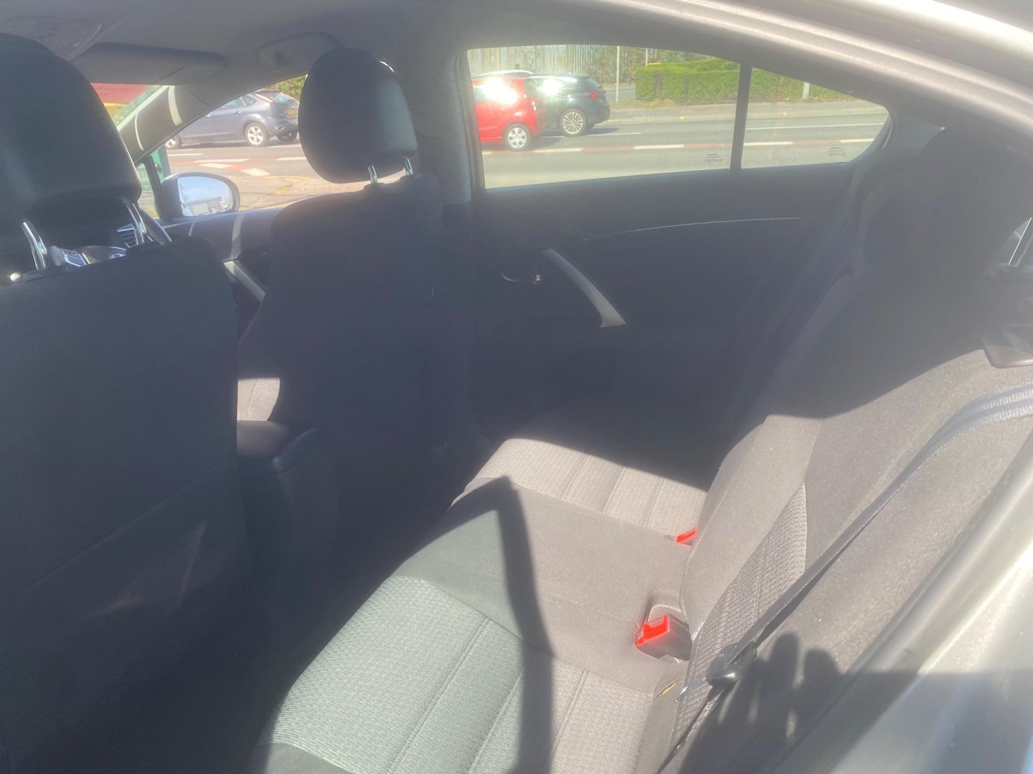 Used Toyota Avensis 2012 for sale - 76551006: Photo 35