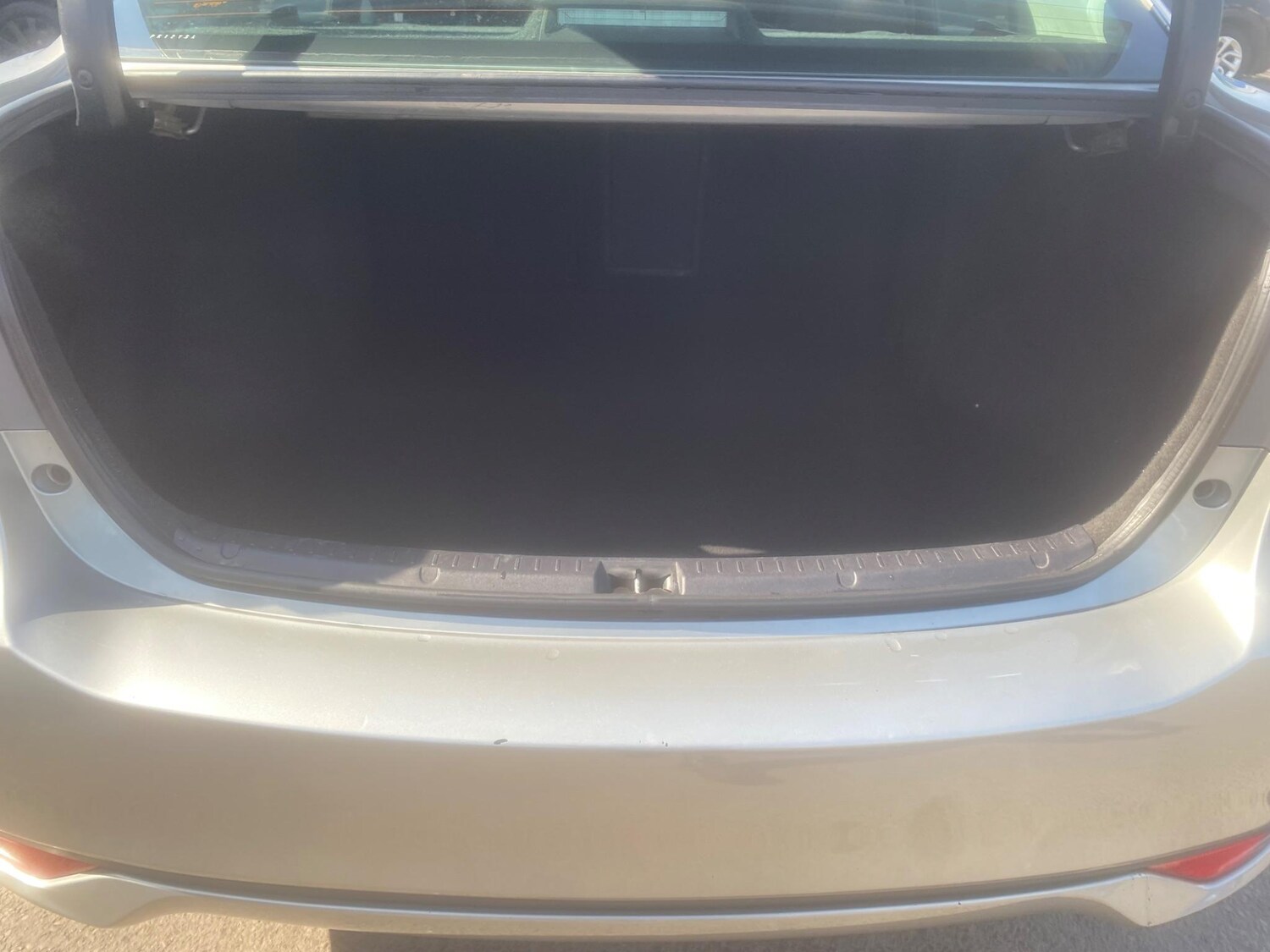 Used Toyota Avensis 2012 for sale - 76551006: Photo 39