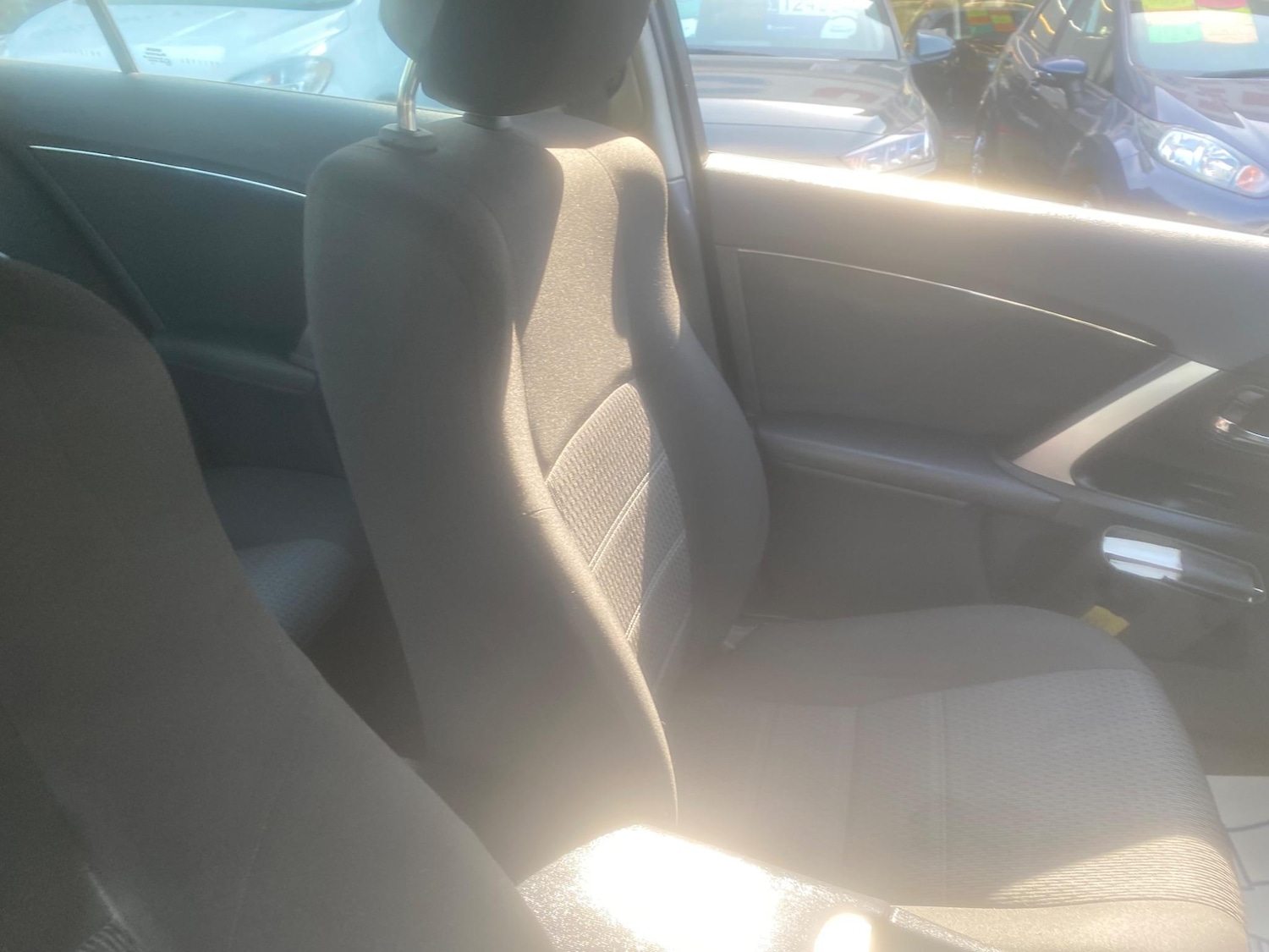 Used Toyota Avensis 2012 for sale - 76551006: Photo 60