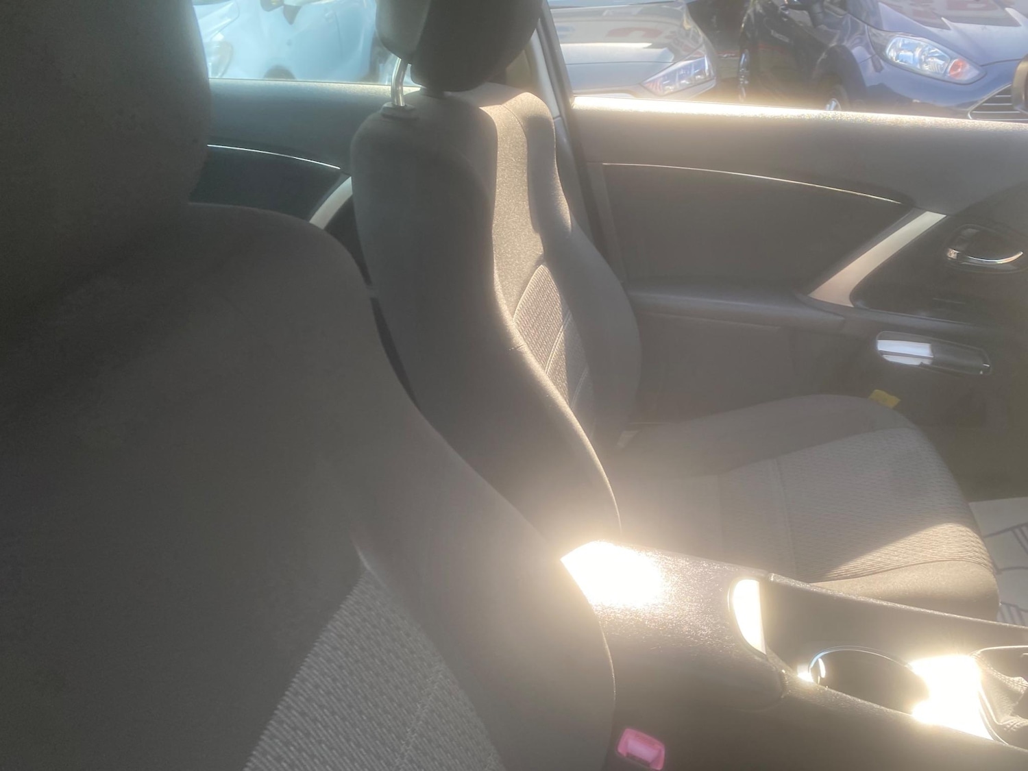 Used Toyota Avensis 2012 for sale - 76551006: Photo 64