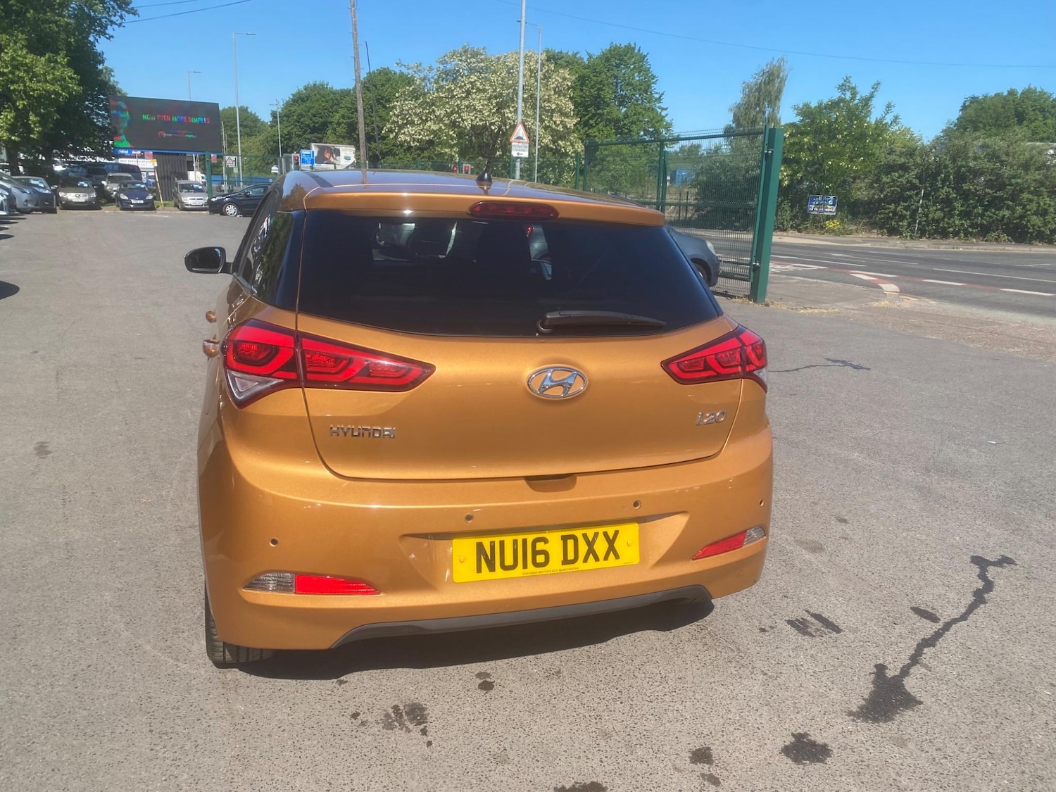 Used Hyundai i20 2016 for sale - 76549364: Photo 18