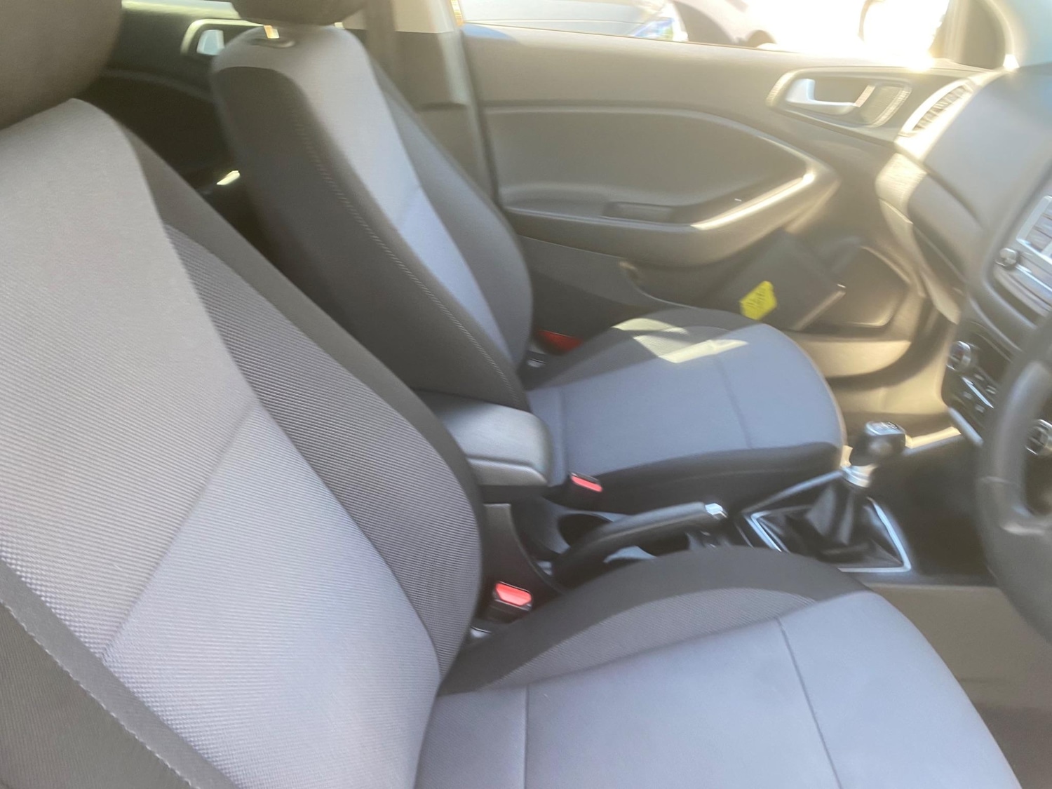 Used Hyundai i20 2016 for sale - 76549364: Photo 63