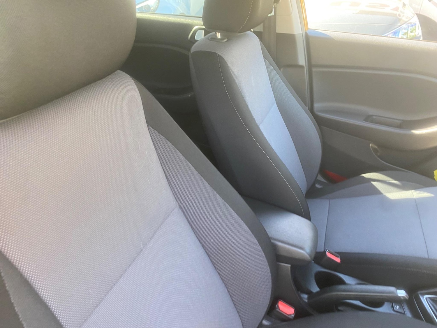 Used Hyundai i20 2016 for sale - 76549364: Photo 64