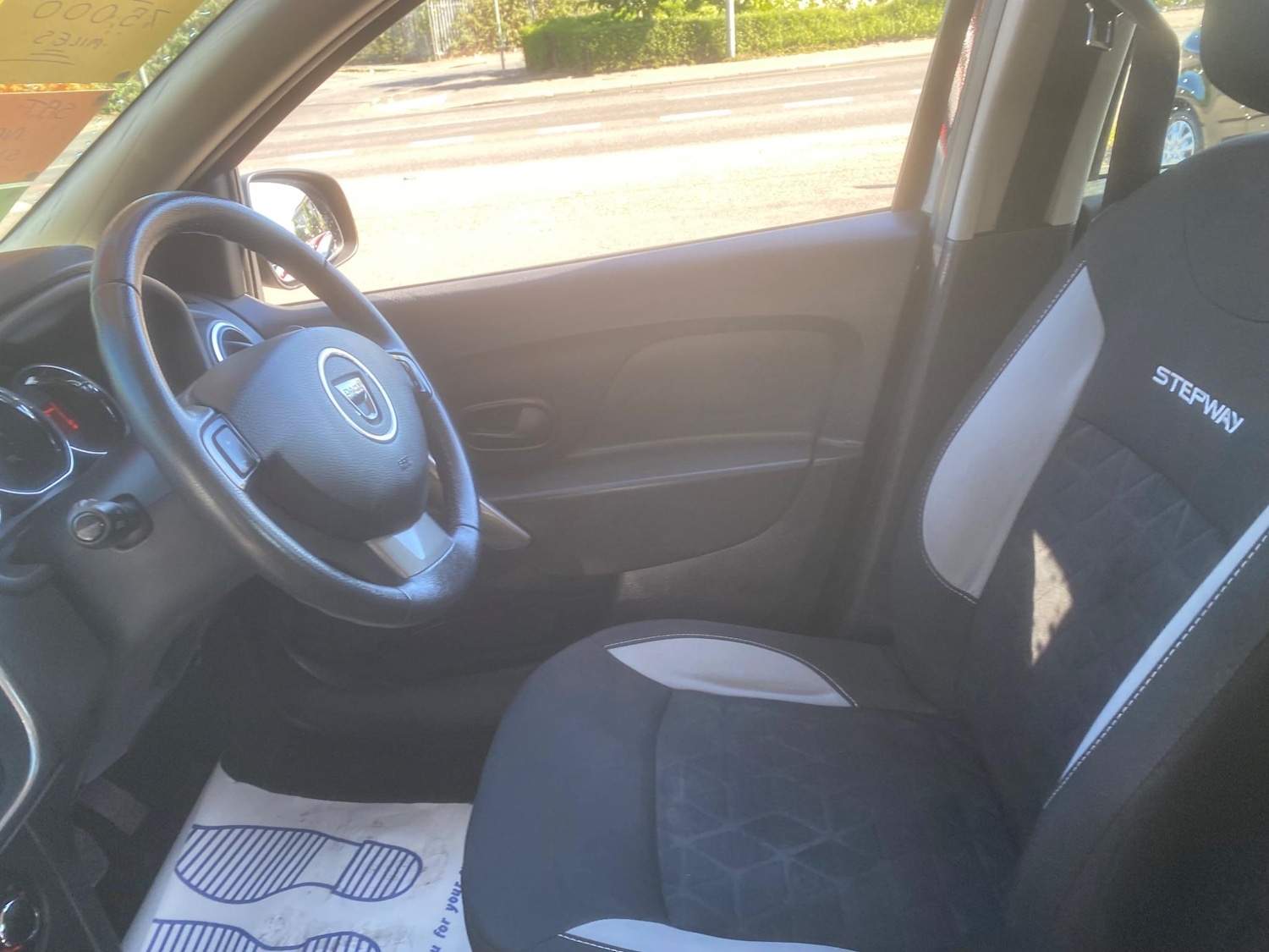 Used Dacia Sandero Stepway 2014 for sale - 76549560: Photo 26