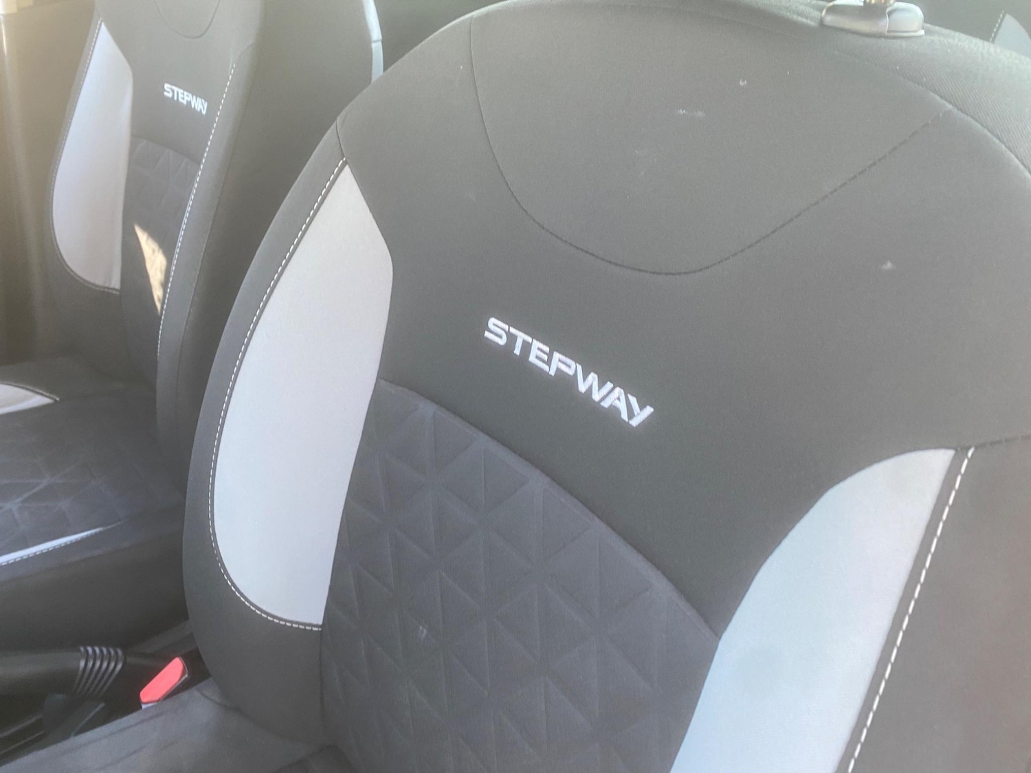 Used Dacia Sandero Stepway 2014 for sale - 76549560: Photo 28