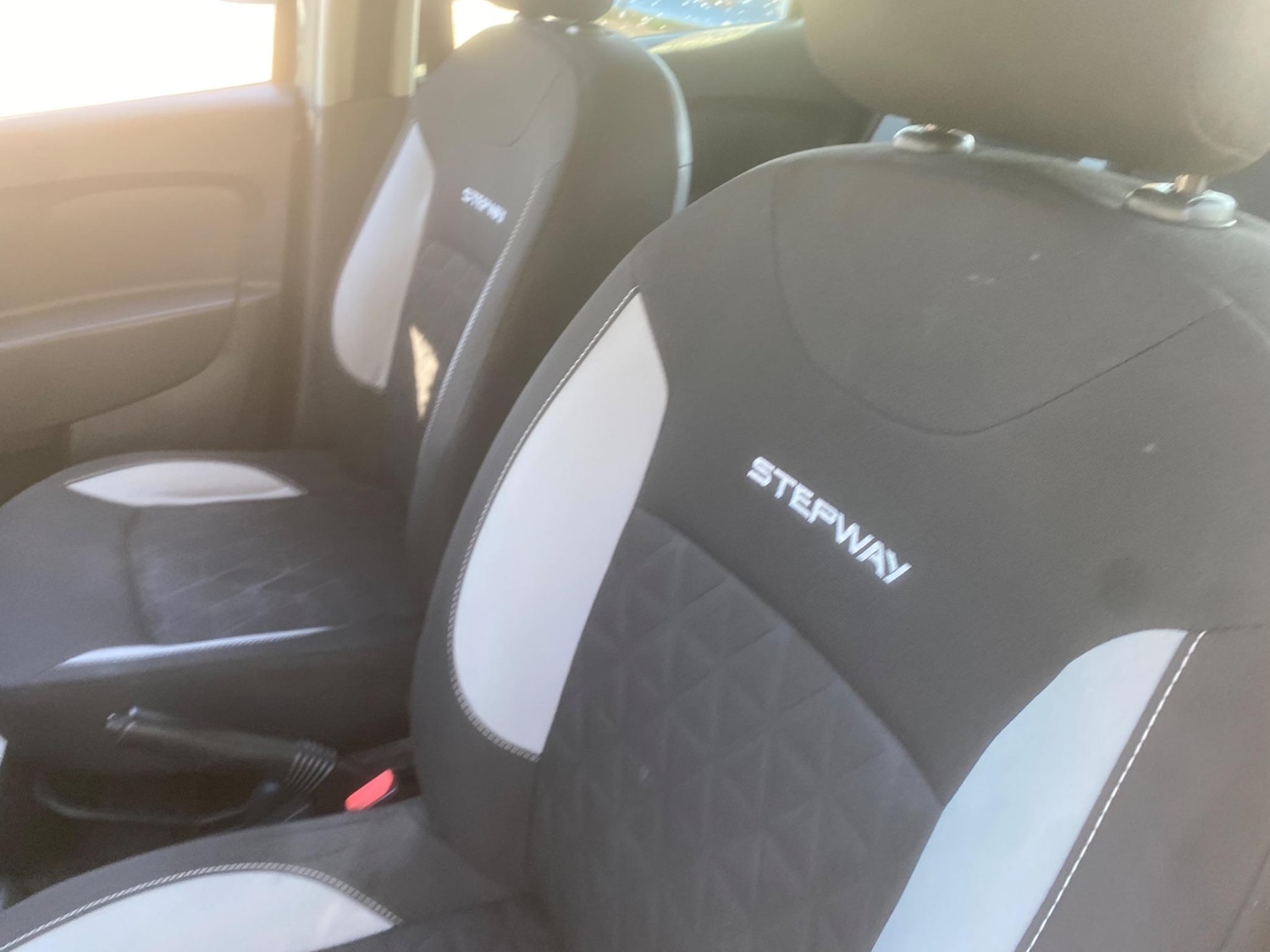 Used Dacia Sandero Stepway 2014 for sale - 76549560: Photo 32