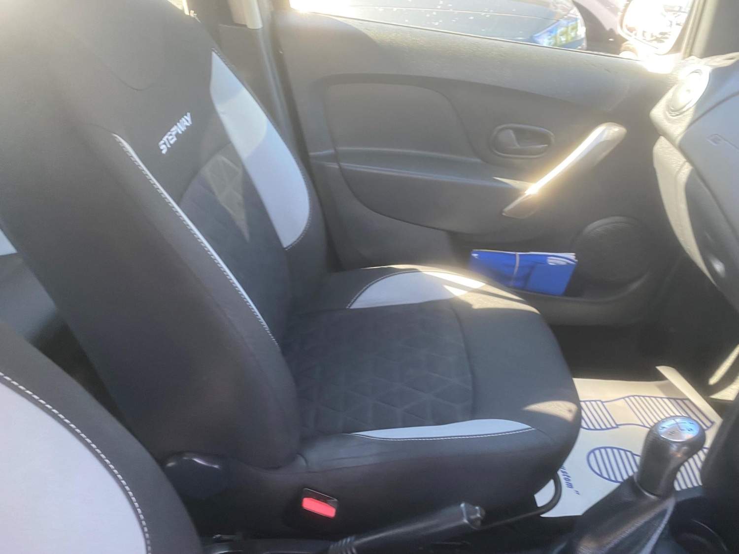 Used Dacia Sandero Stepway 2014 for sale - 76549560: Photo 74