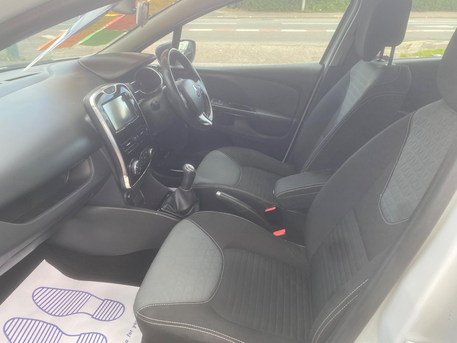 Used Renault Clio for sale - 76551139: Photo 22