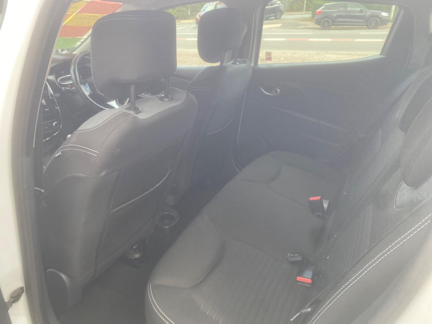 Used Renault Clio for sale - 76551139: Photo 29